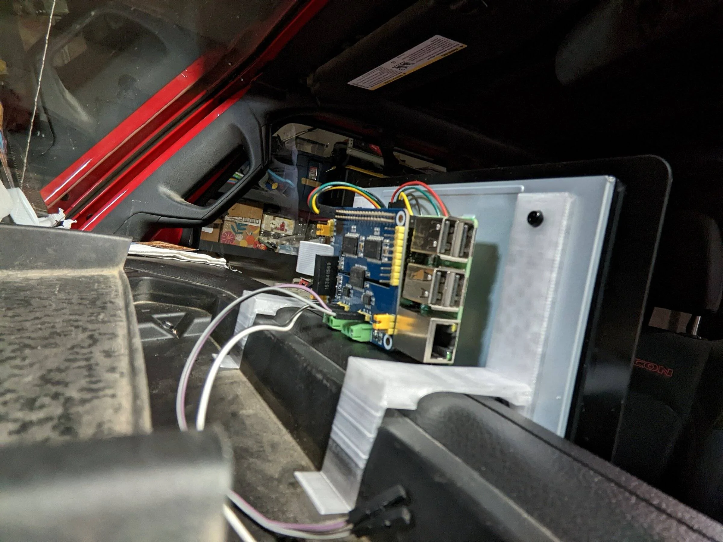 Jeep Wrangler JL JEEP HACKING CAN-C / CAN-IHS / UDS ! (Reverse Engineering) PXL_20220111_072809082