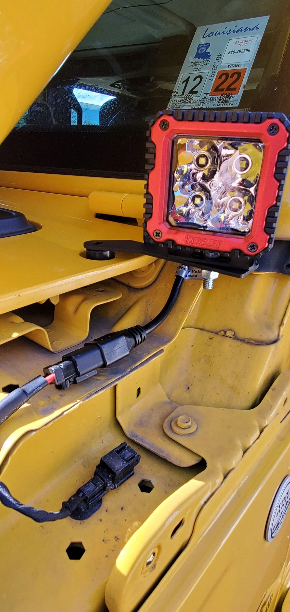 Jeep Wrangler JL LED cubes not coming on 20220110_125238