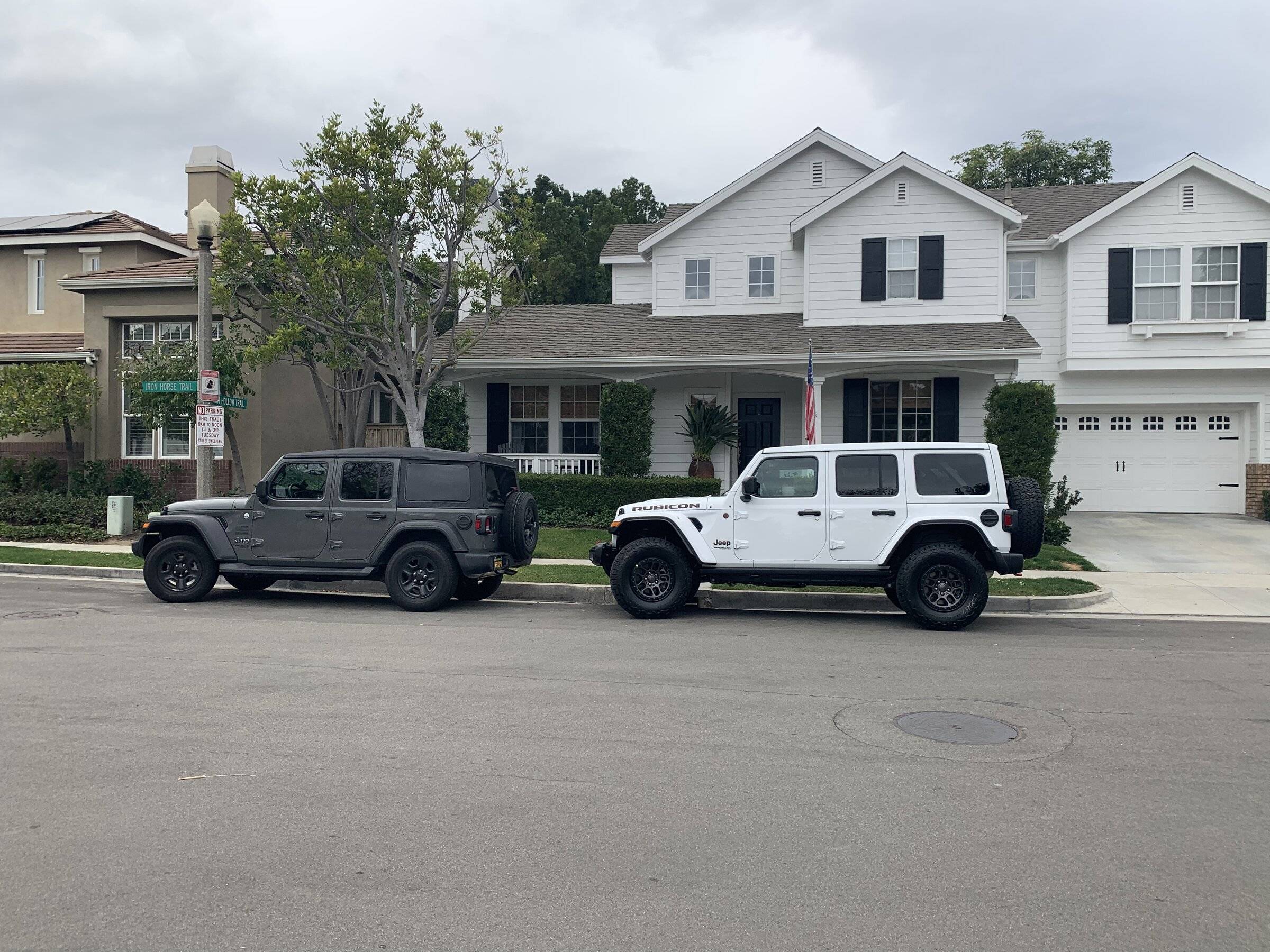 Jeep Wrangler JL Help identify please :) 356DF93E-A396-447C-A854-58BD2C1528BF