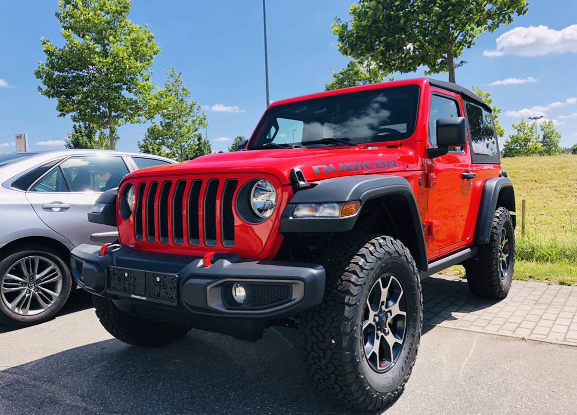 Jeep Wrangler JL 10-year Jeep Challenge AE8AC0CC-31A2-4669-BD4C-42E498A9F08D