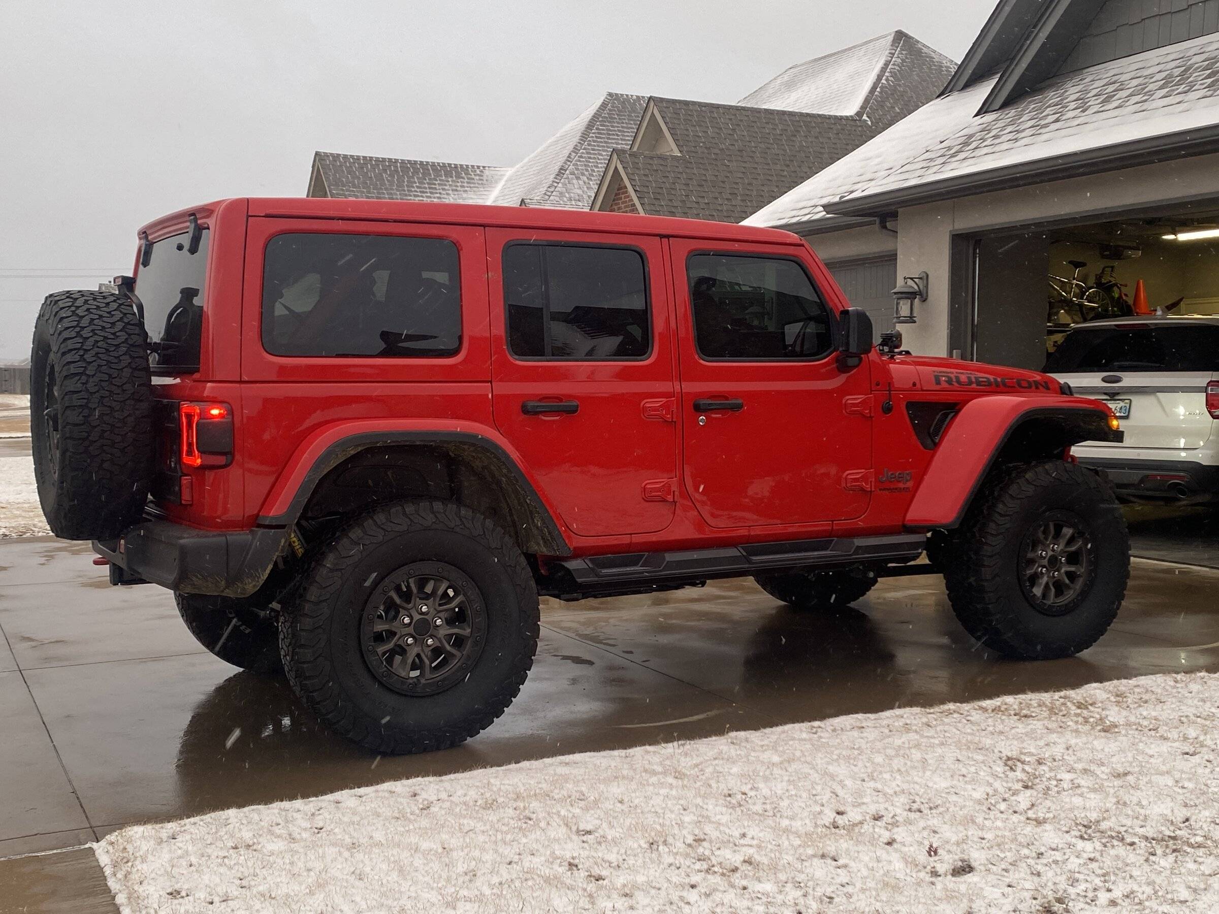 Jeep Wrangler JL Sliders with removeable steps FC0C939A-46A4-4A8D-BDFE-E846F5E448DA