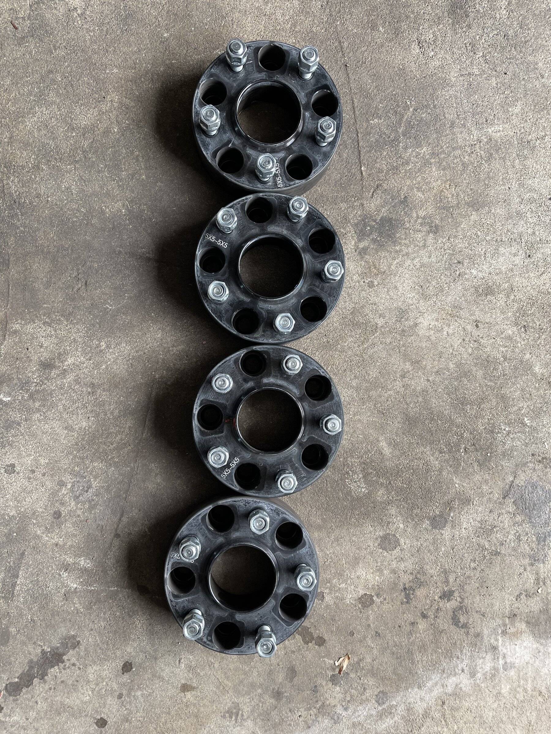 Jeep Wrangler JL 2020 RUBICON WHEELS AND ADAPTERS 86BB0D8E-41C4-4C6F-9F99-712528CE432B