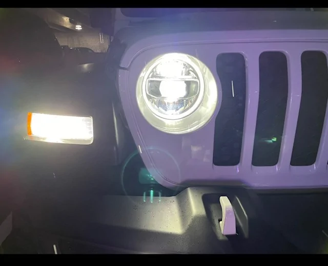 Jeep Wrangler JL dv8 oem led headlights headlight2