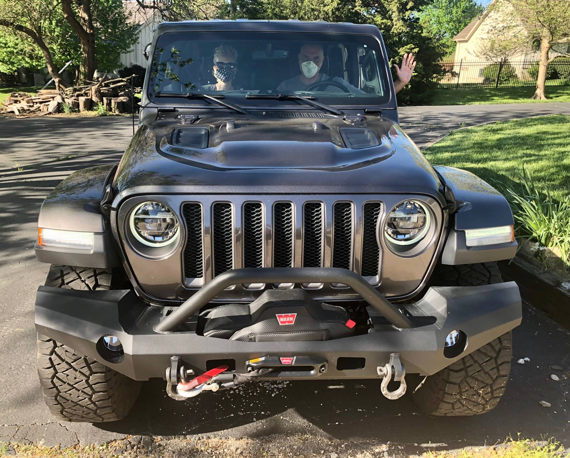Jeep Wrangler JL Looking for Granite Crystal Metallic pics 37A86AD8-62D4-4BC0-A25C-6EBB6CB3F618