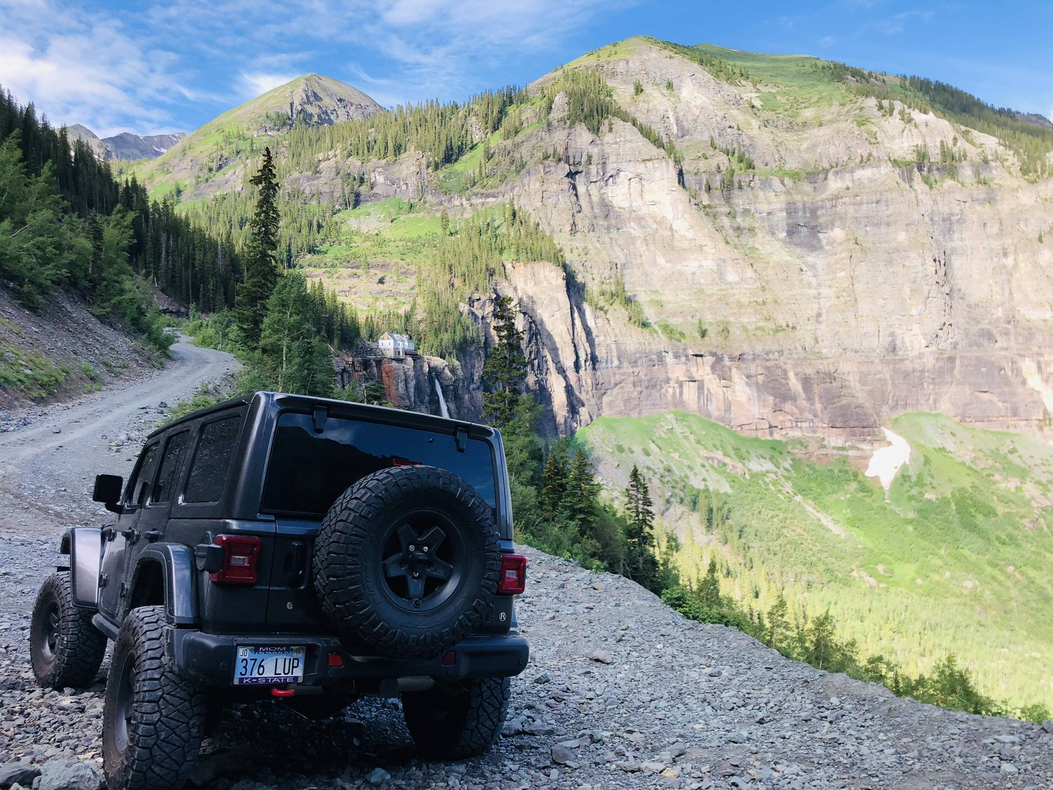 Jeep Wrangler JL Looking for Granite Crystal Metallic pics 8E4A70C7-4B35-4D0F-AF17-C3A9EB267DAF