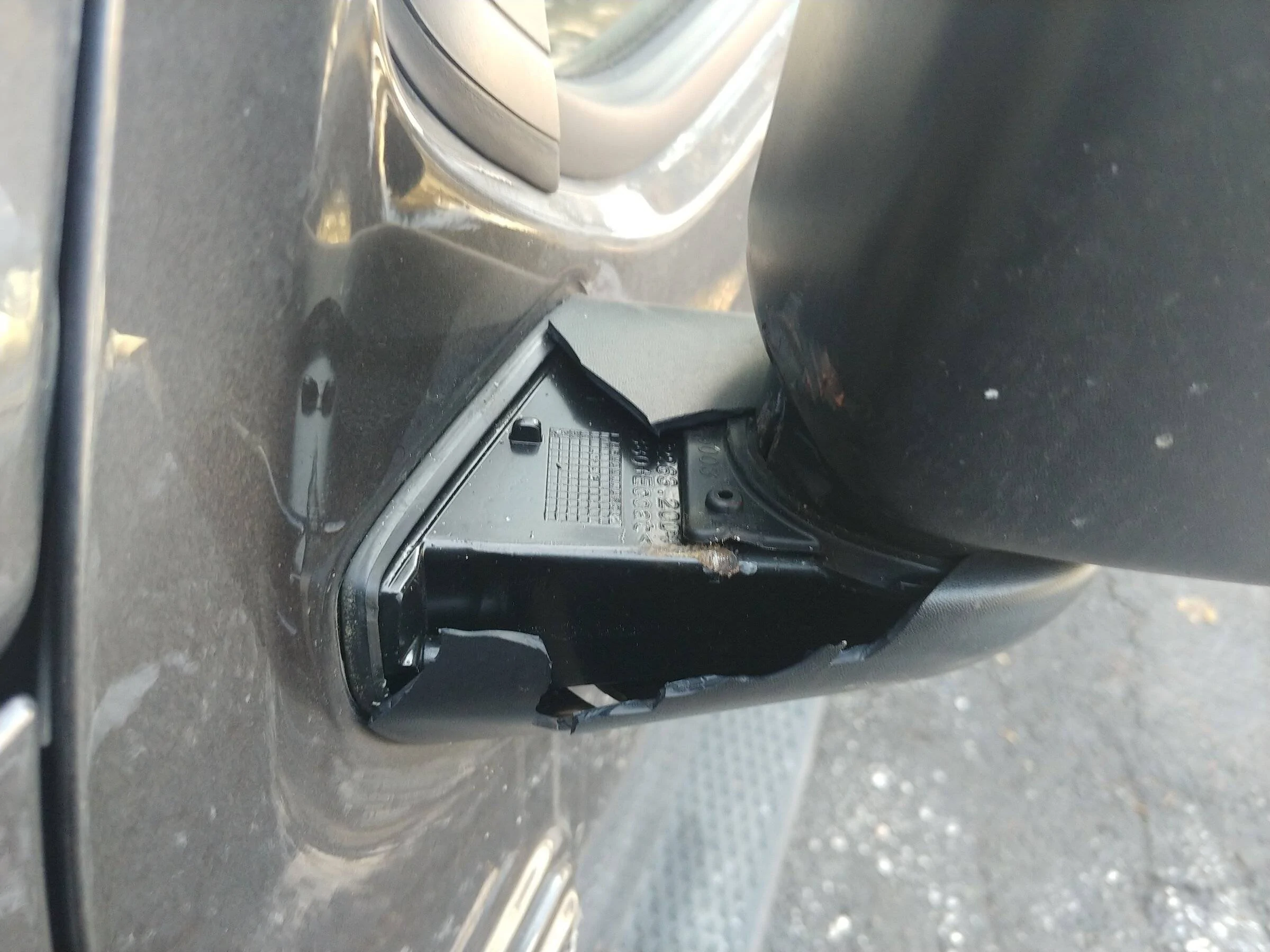 Jeep Wrangler JL Need Help Identifying a 2018 Wrangler Part 0119221515