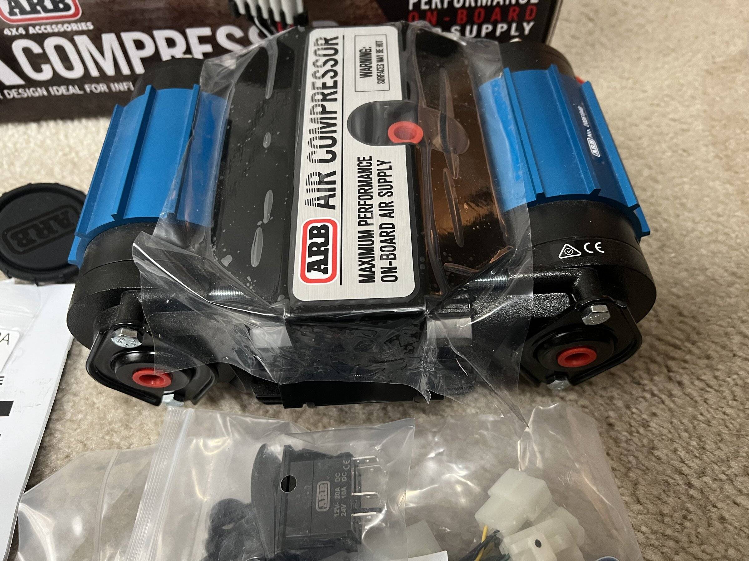 Jeep Wrangler JL ARB Twin compressor CKMTA12 BNIB Photo Jan 21, 08 52 07