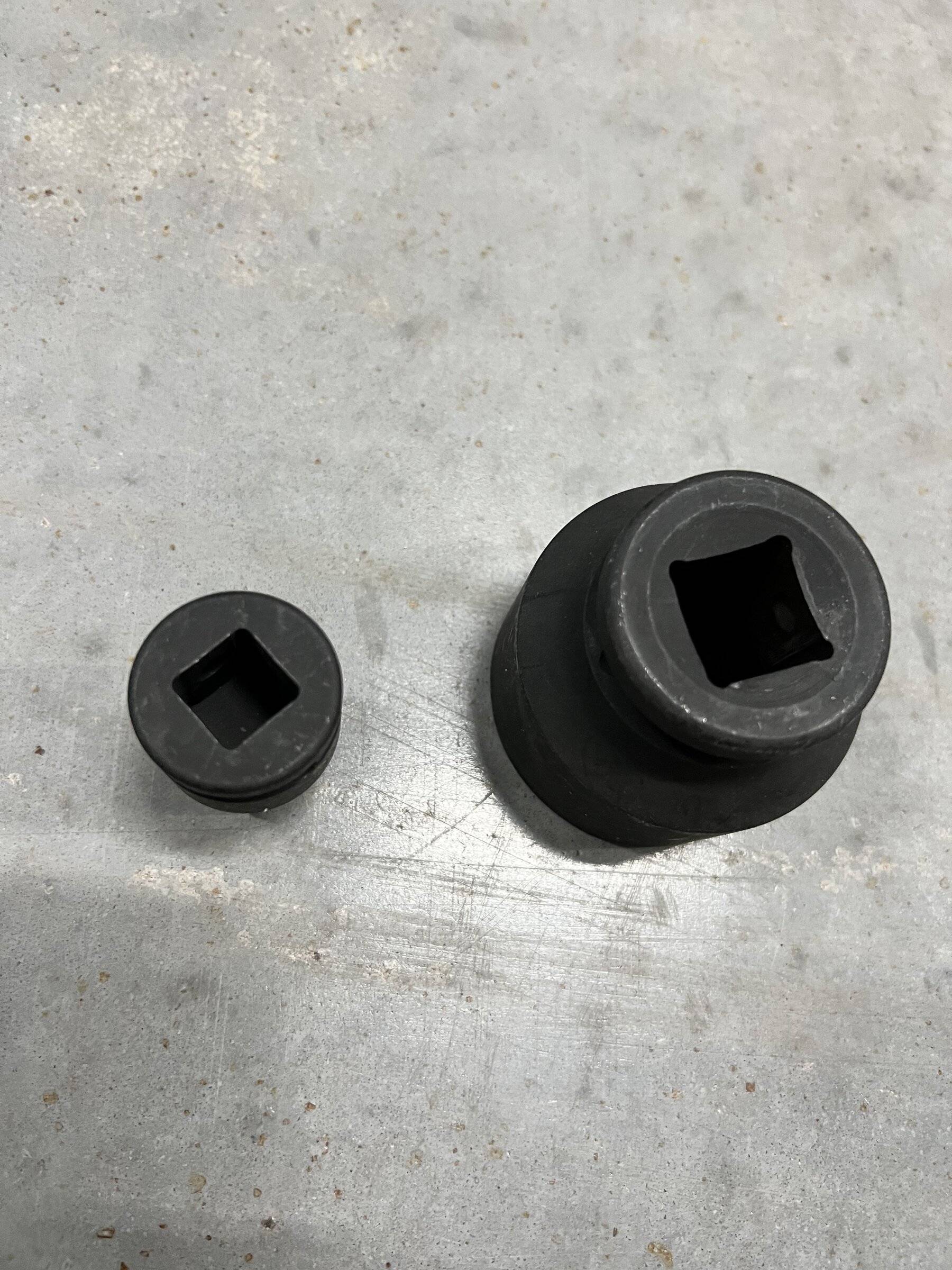 Jeep Wrangler JL Socket 42 mm and adapter 5AE7F0C0-F49F-4474-9D29-01DECC53B98F