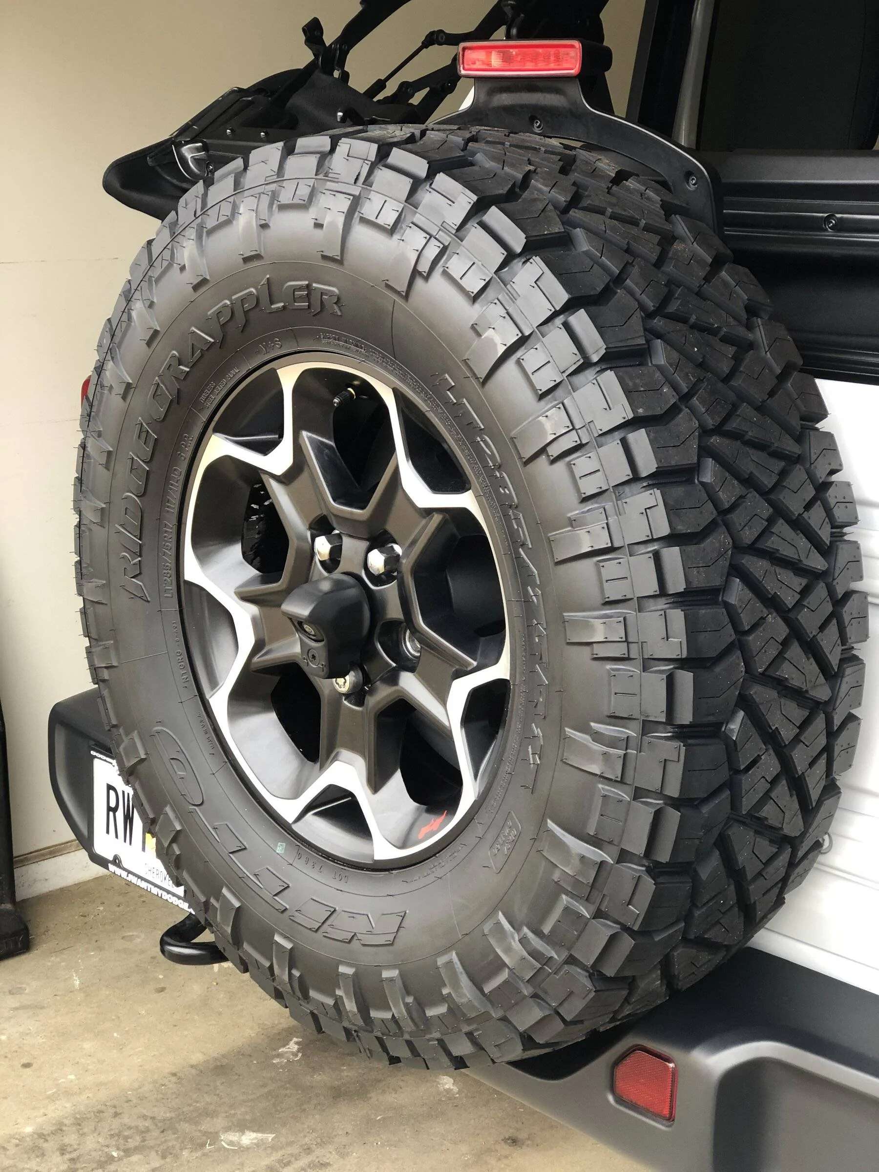 Jeep Wrangler JL Tailgate Reinforcement needed @ 90 pounds? 2B0A05A8-1975-44BE-909D-6669E222FEF0