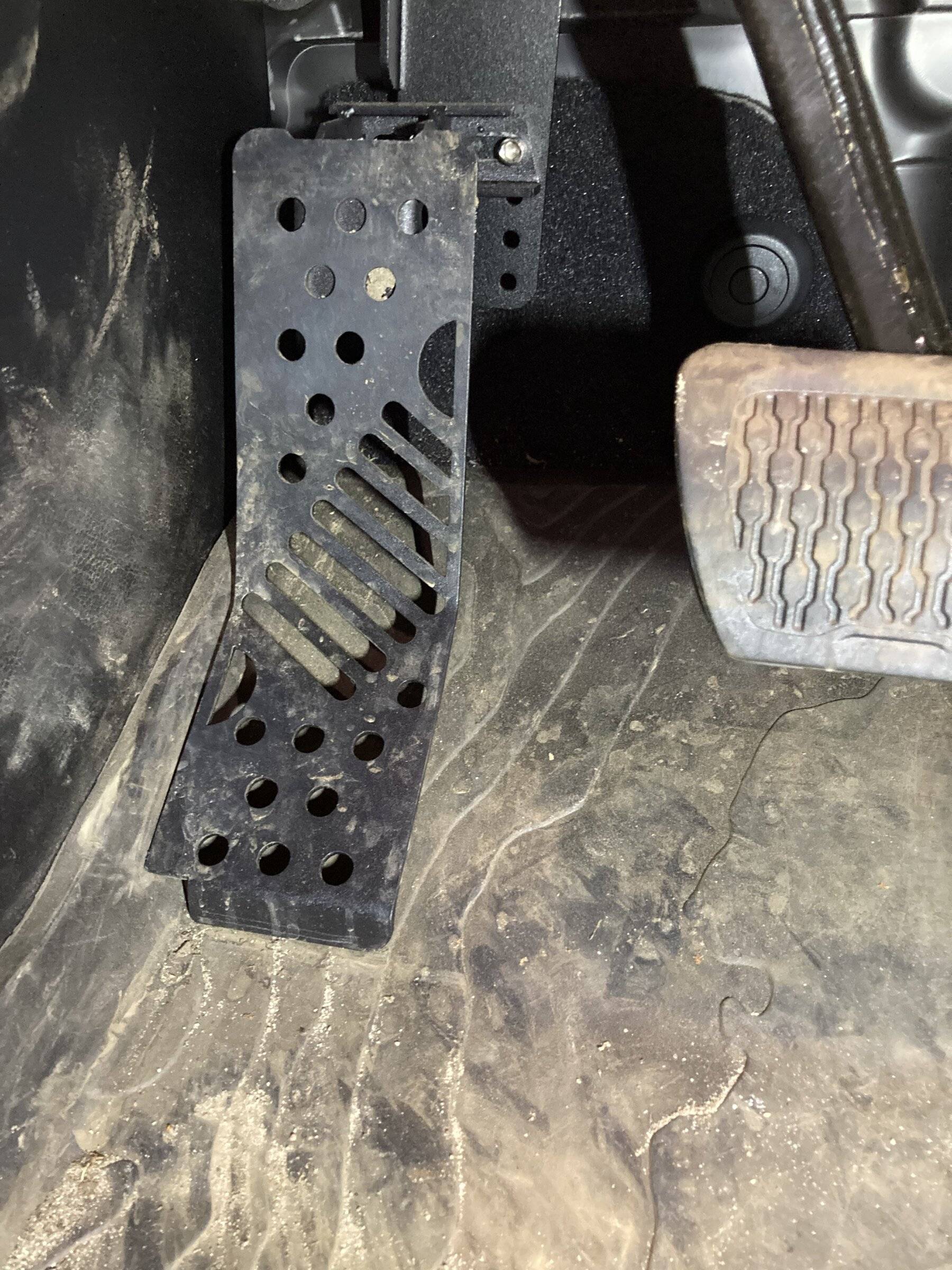 Jeep Wrangler JL Lets talk Dead Pedals B49BD166-927E-49AA-9B04-10804E225F76