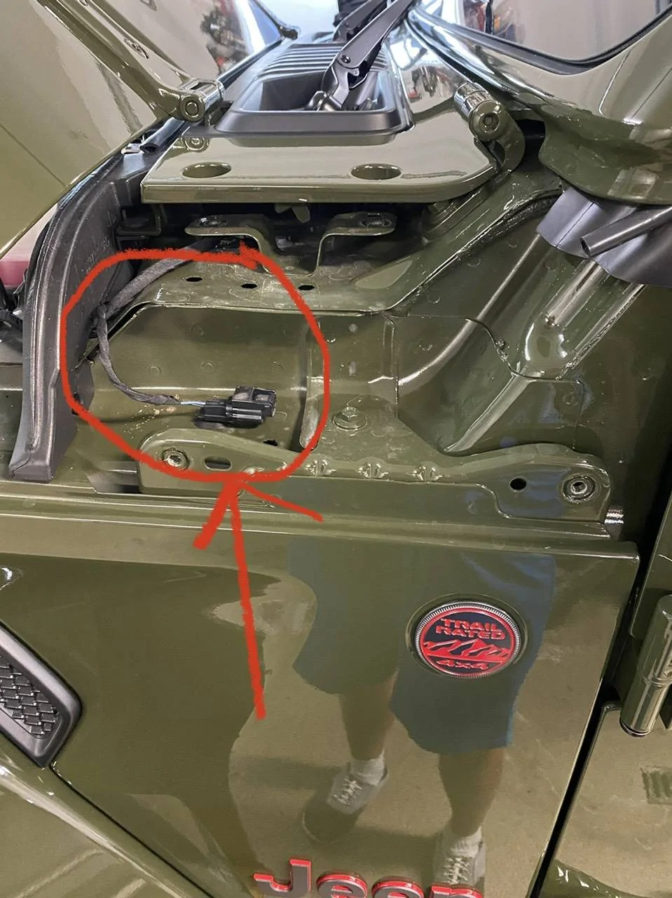 Jeep Wrangler JL 10 Points for Describing This Wire/plug Behind Cowl 15C9E804-12F4-4322-8A41-324C2C967D4E