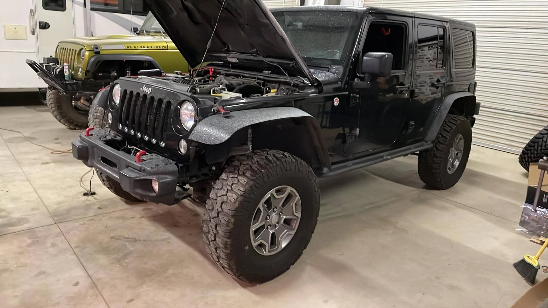 Jeep Wrangler JL 35 milestars on rubi wheels. _nc_ohc=RvqiVLmvux4AX9t-nA2&_nc_ht=scontent-lax3-2
