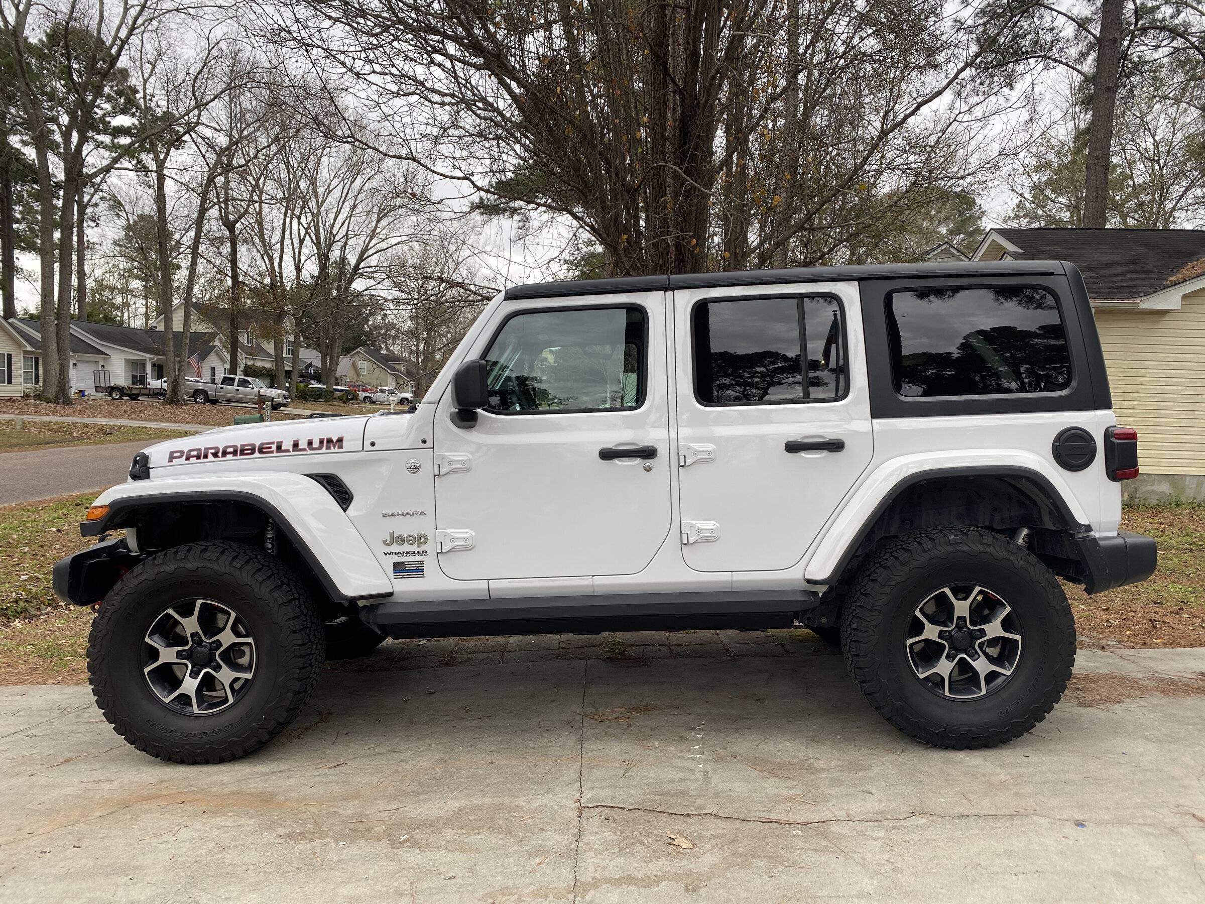 Jeep Wrangler JL Finally added hood decal - JLUS IMG_2869