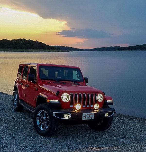 Jeep Wrangler JL Lights mounted to standard bumper 20180614_200849 6x6