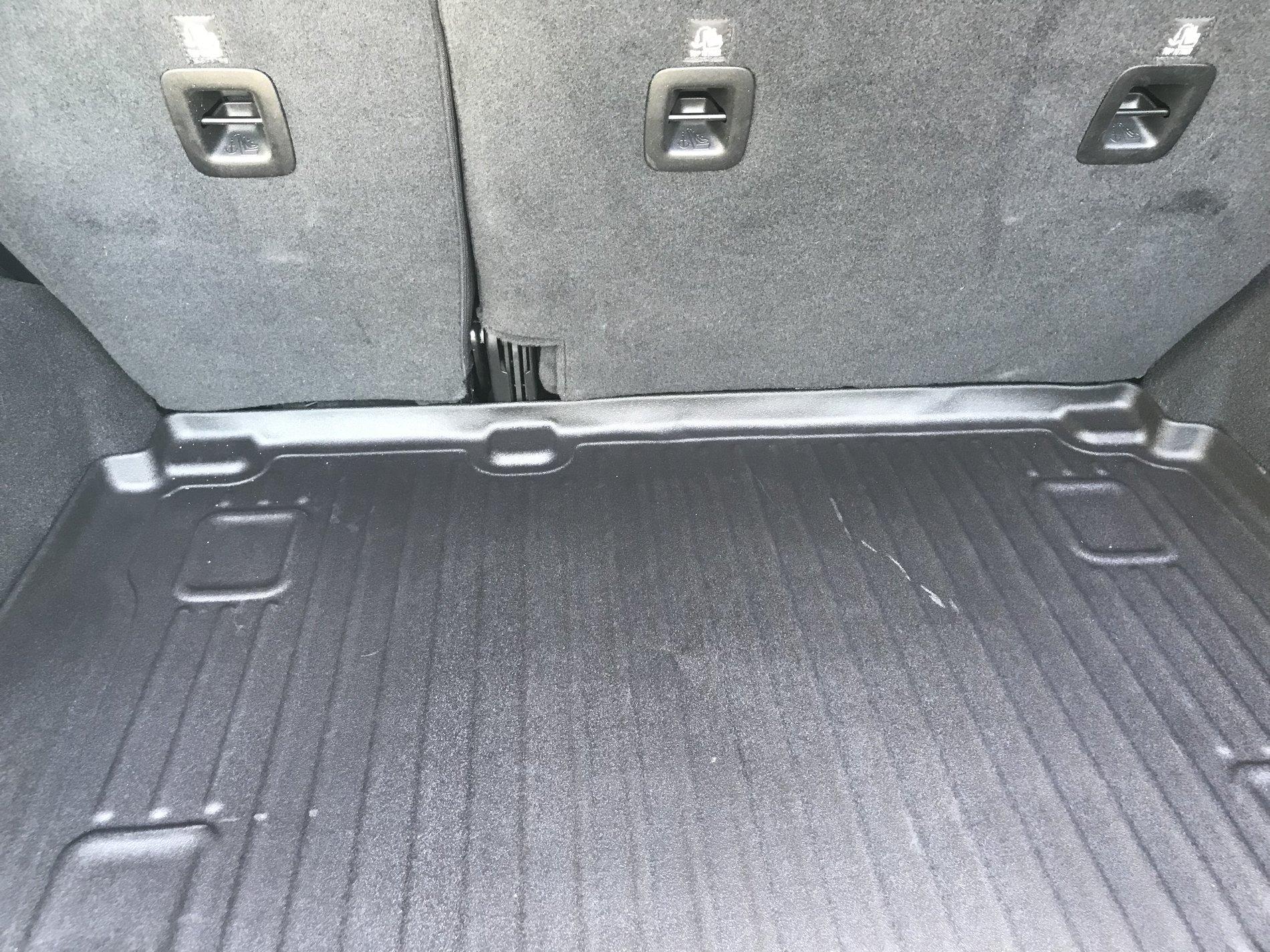Jeep Wrangler JL Trunk Liner 02A6CE0B-85C4-4684-AF2A-B49E1620541A