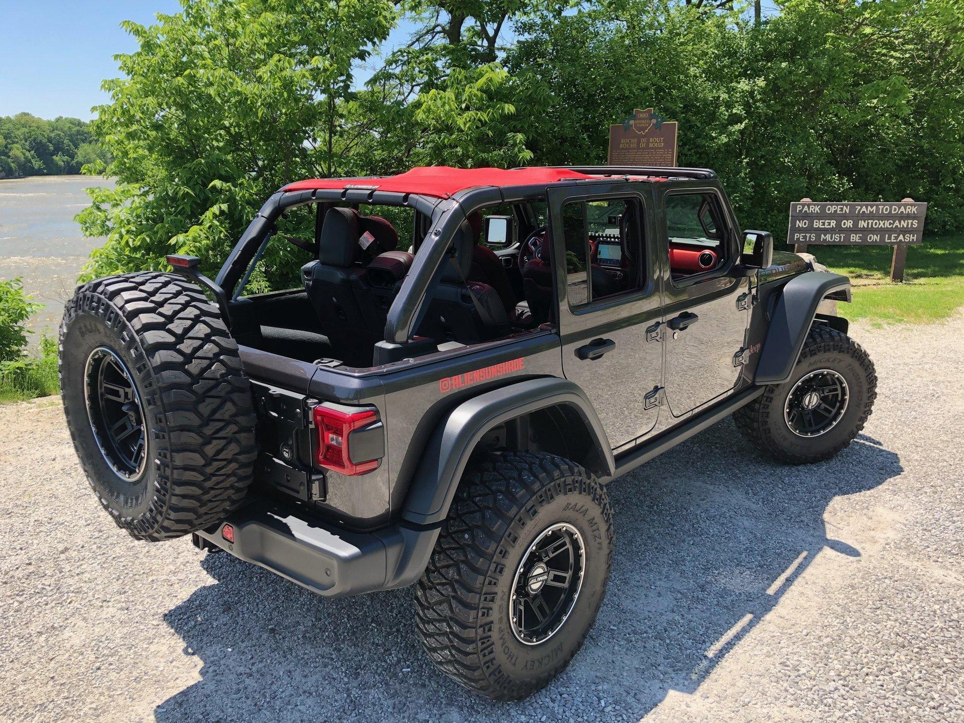 Jeep Wrangler JL Team Alien Sunshade Has Landed! IMG_2826