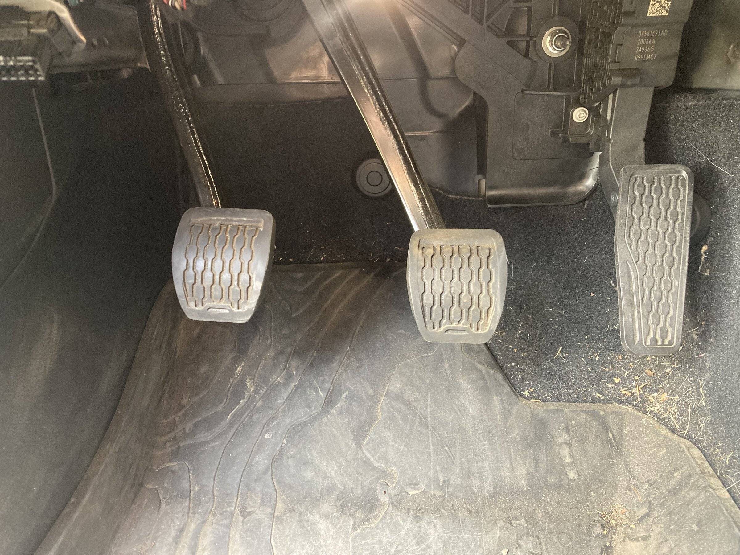 Jeep Wrangler JL Lets talk Dead Pedals IMG_1922.JPG