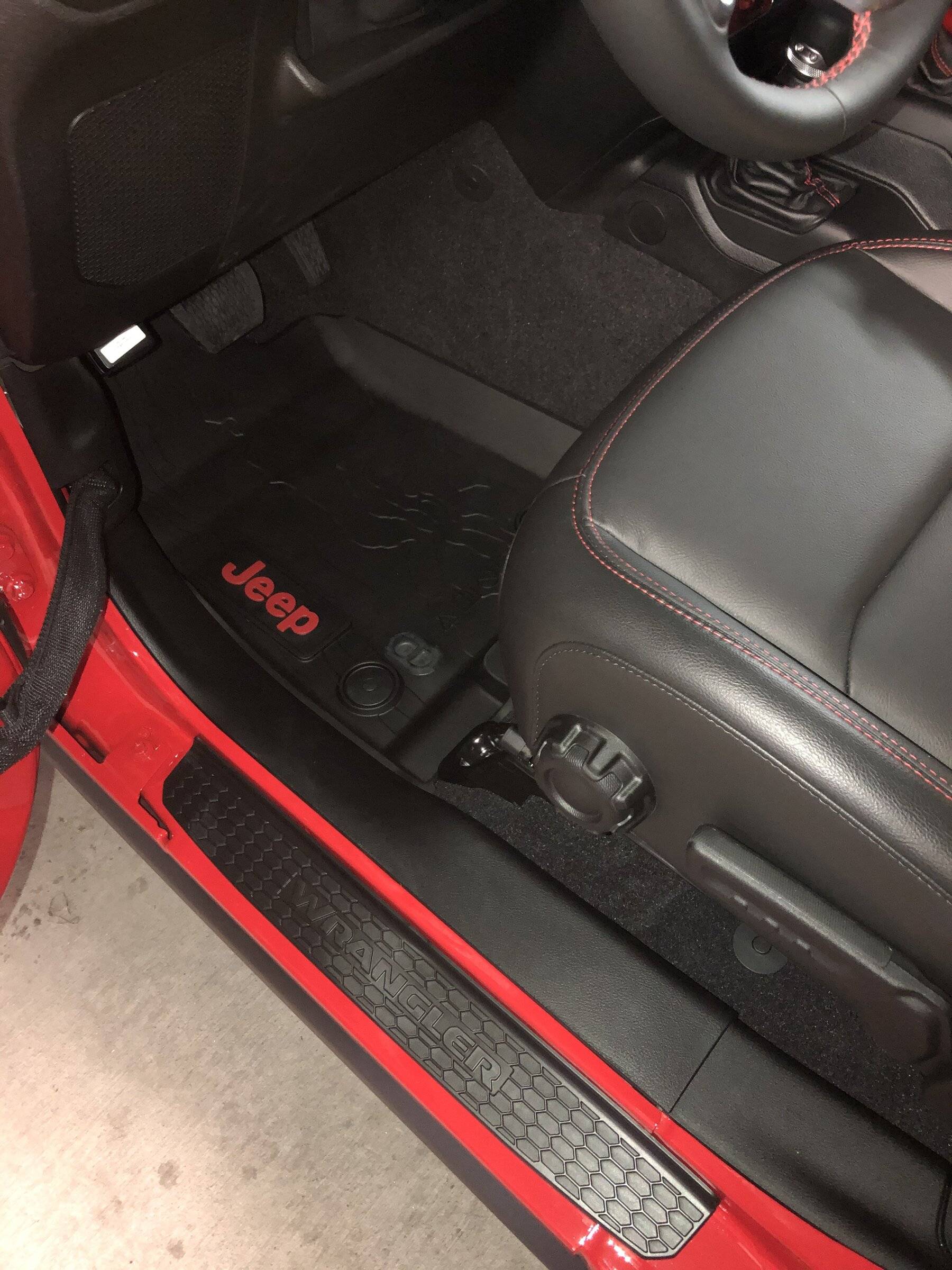Jeep Wrangler JL REGRETS...DID NOT PURCHASE ALL WEATHER MOPAR MATS for 2022 JL...HELP 2589877B-B97B-4094-9E8A-D0CD437F2077