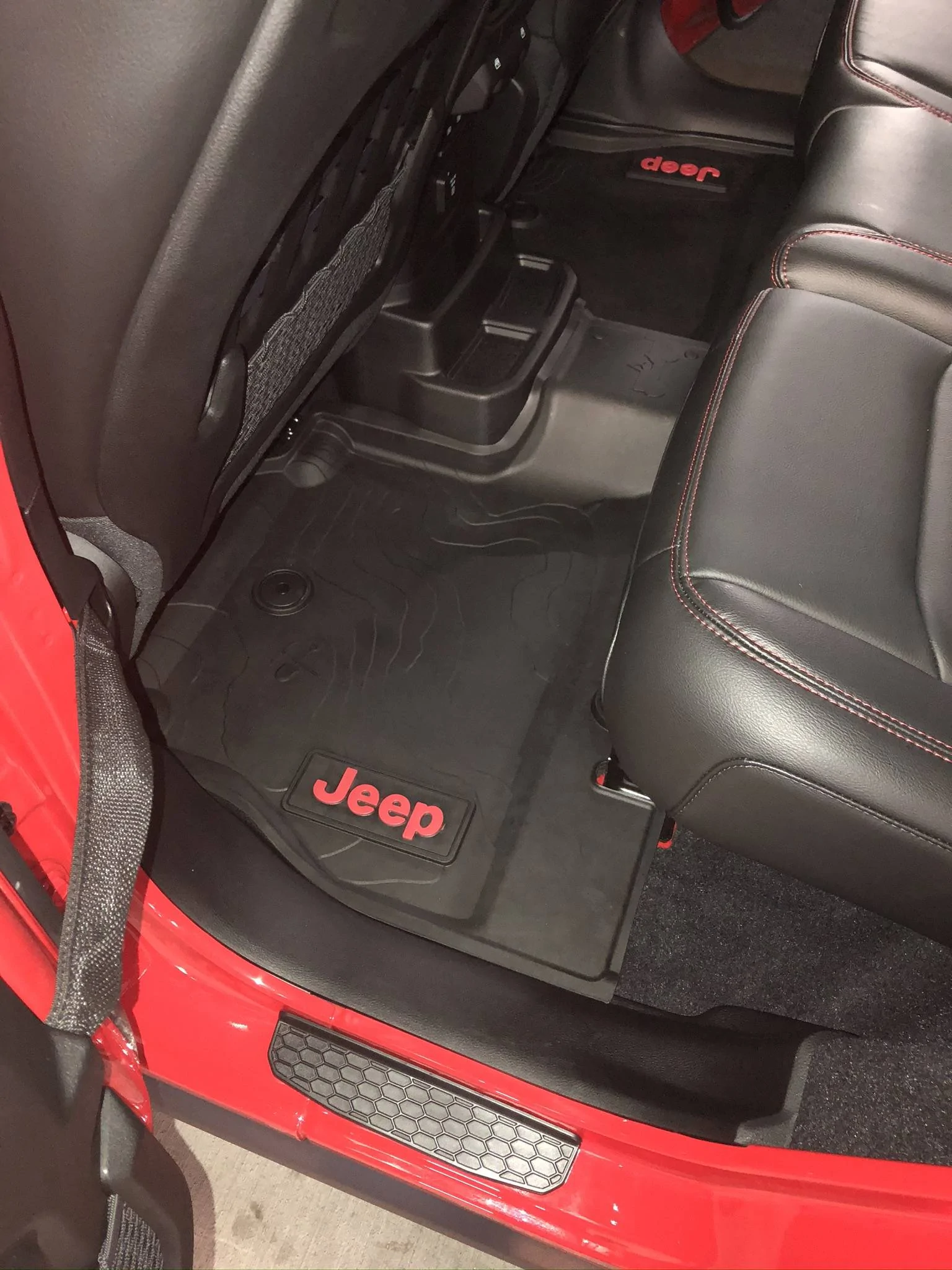 Jeep Wrangler JL REGRETS...DID NOT PURCHASE ALL WEATHER MOPAR MATS for 2022 JL...HELP F9C796CC-A489-4606-93DE-641D6674D582