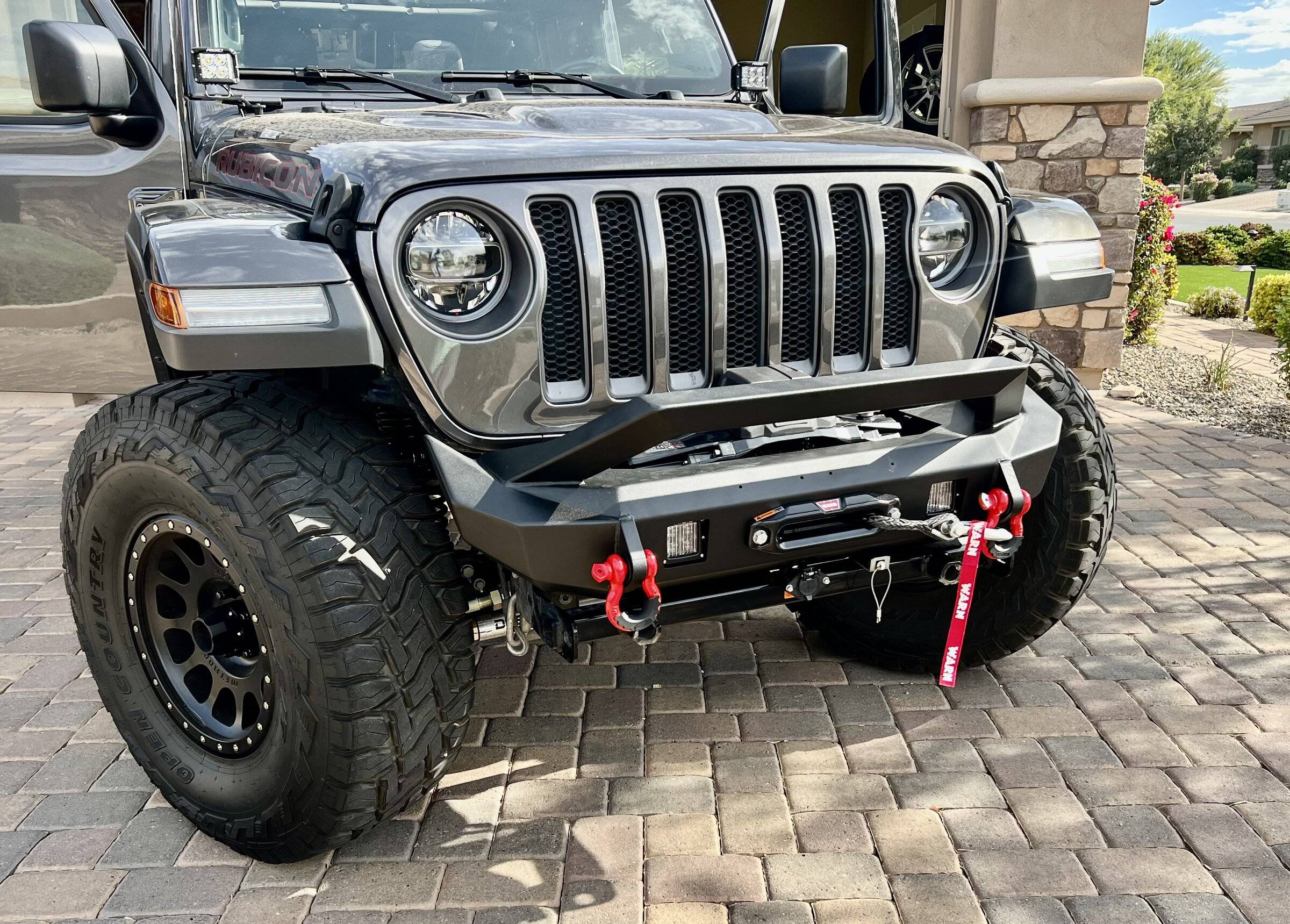 Jeep Wrangler JL Tacky Logos on Accessories IMG_4263