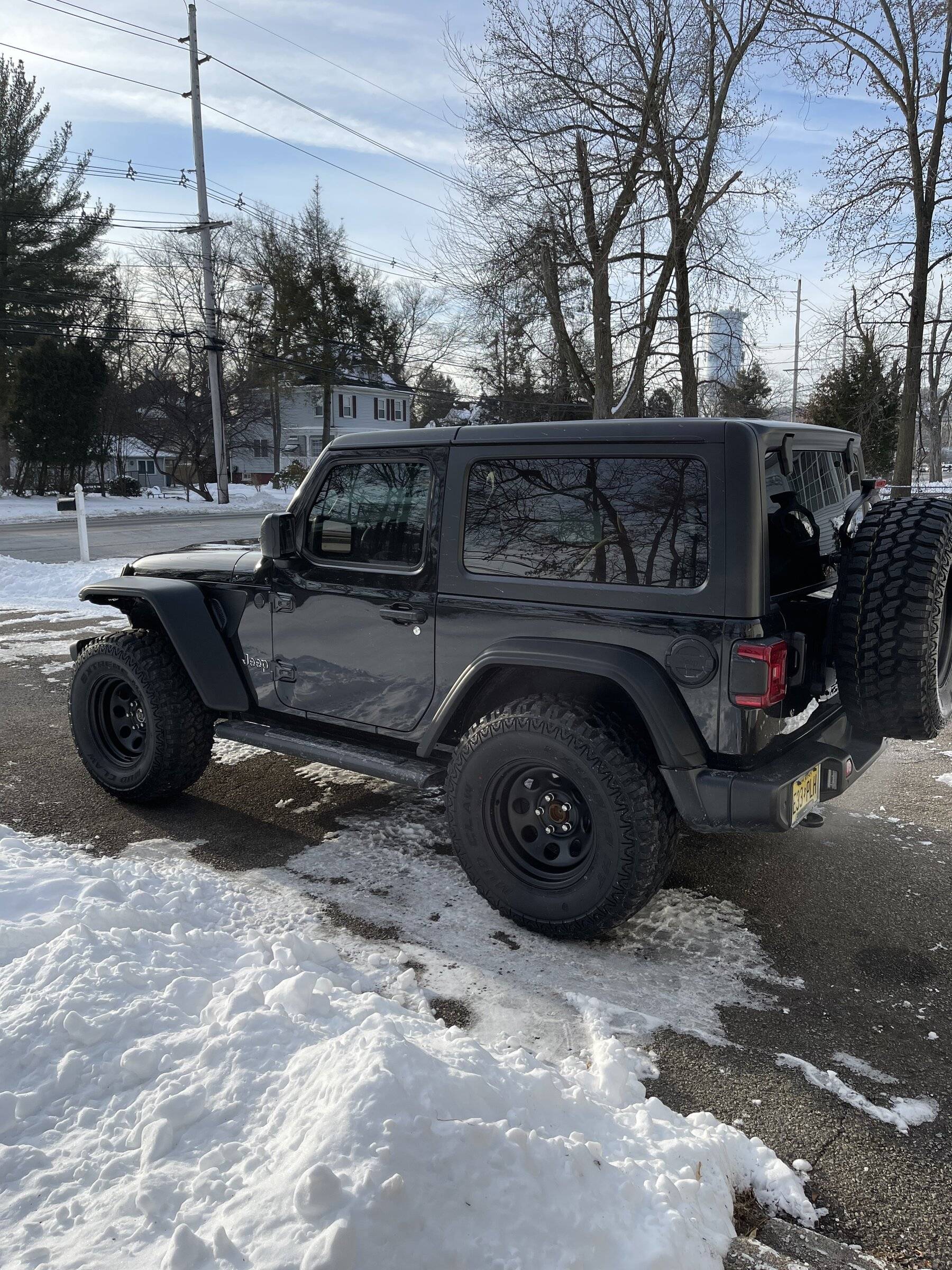 Jeep Wrangler JL Rugged Ridge MaxTerrain vs Bushwacker Hyperform 515BFFBD-DF75-4439-9CA1-D4012EBCD63E