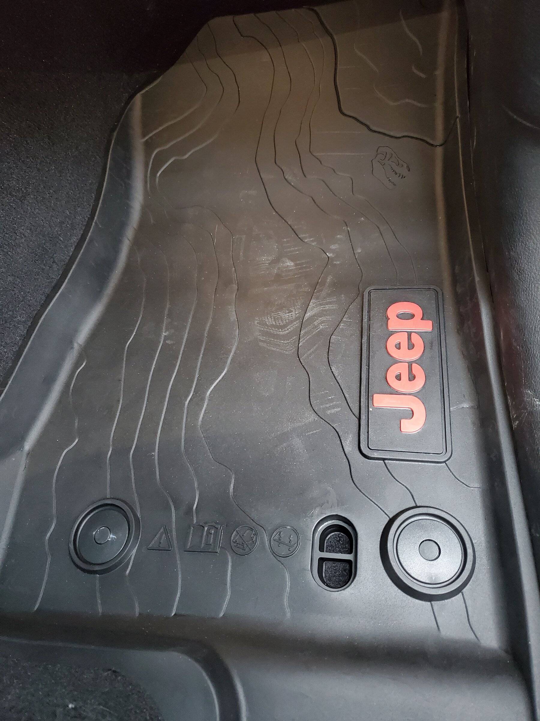 How To Remove Jeep Floor Mats: Easy Steps for a Clean Interior