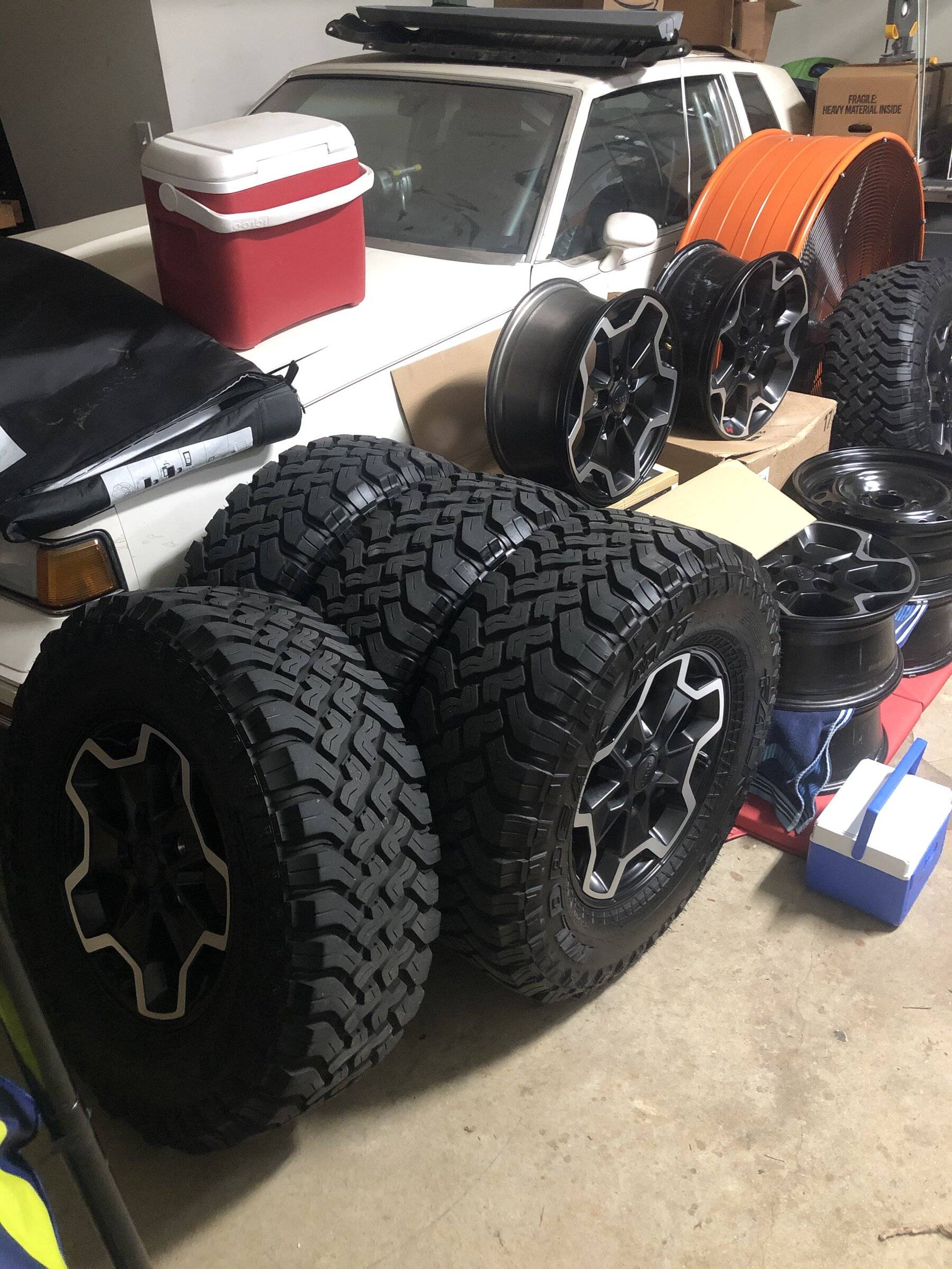Jeep Wrangler JL Are there difference in size and offset between Rubicon and Willys wheels? 43135AC3-25A8-46C4-8131-2B4913384CD6