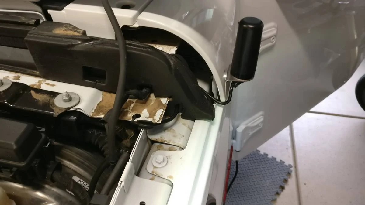 Jeep Wrangler JL Just Another White Rubicon GMRS Install 2