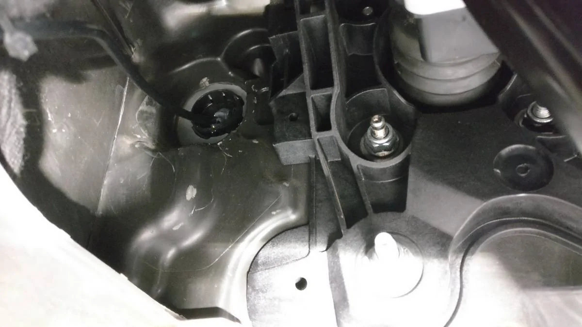 Jeep Wrangler JL Just Another White Rubicon GMRS Install 4