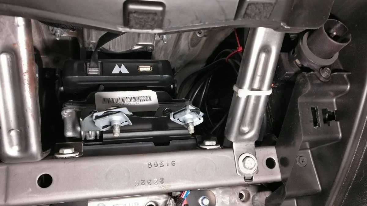 Jeep Wrangler JL Just Another White Rubicon GMRS Install 5
