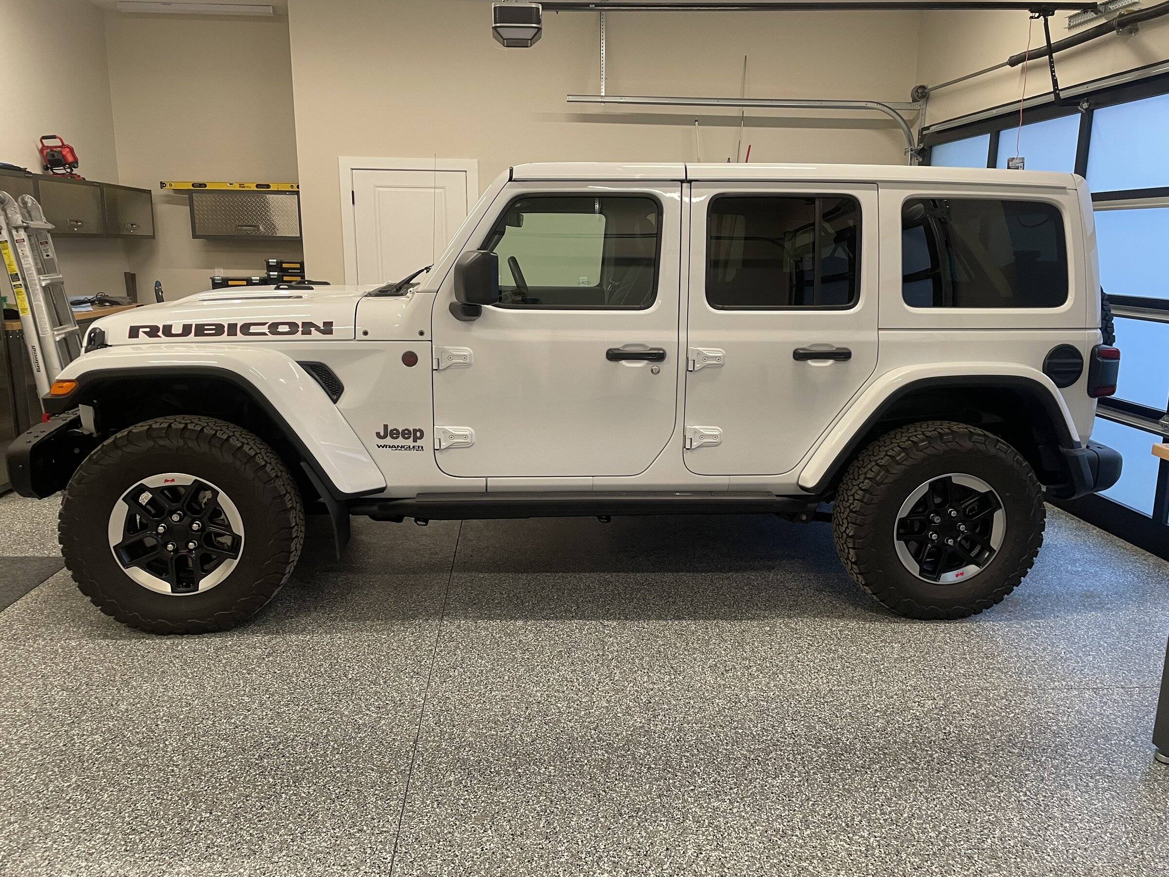 Jeep Wrangler JL Quadratec Brute Strength Side Steps Review 6BACB136-E98C-4D54-8722-EA8E12F1E577