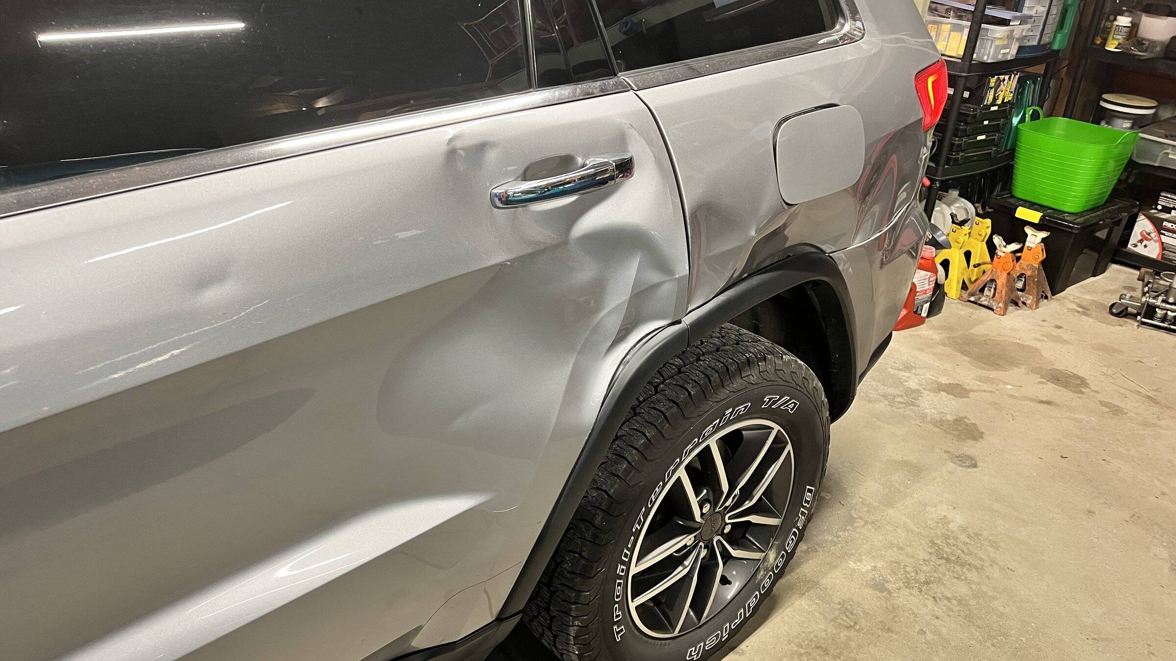 Jeep Wrangler JL Deer Vs Rubicon with 1500 miles Acc 2