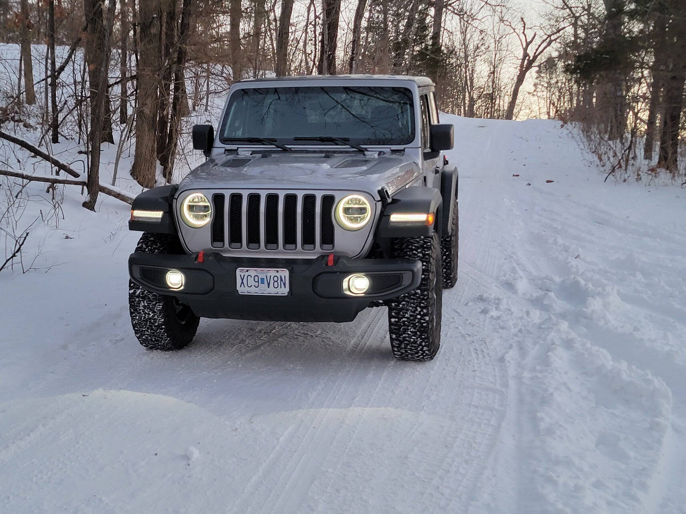 Jeep Wrangler JL Jeeps in Snow 20220204_173745