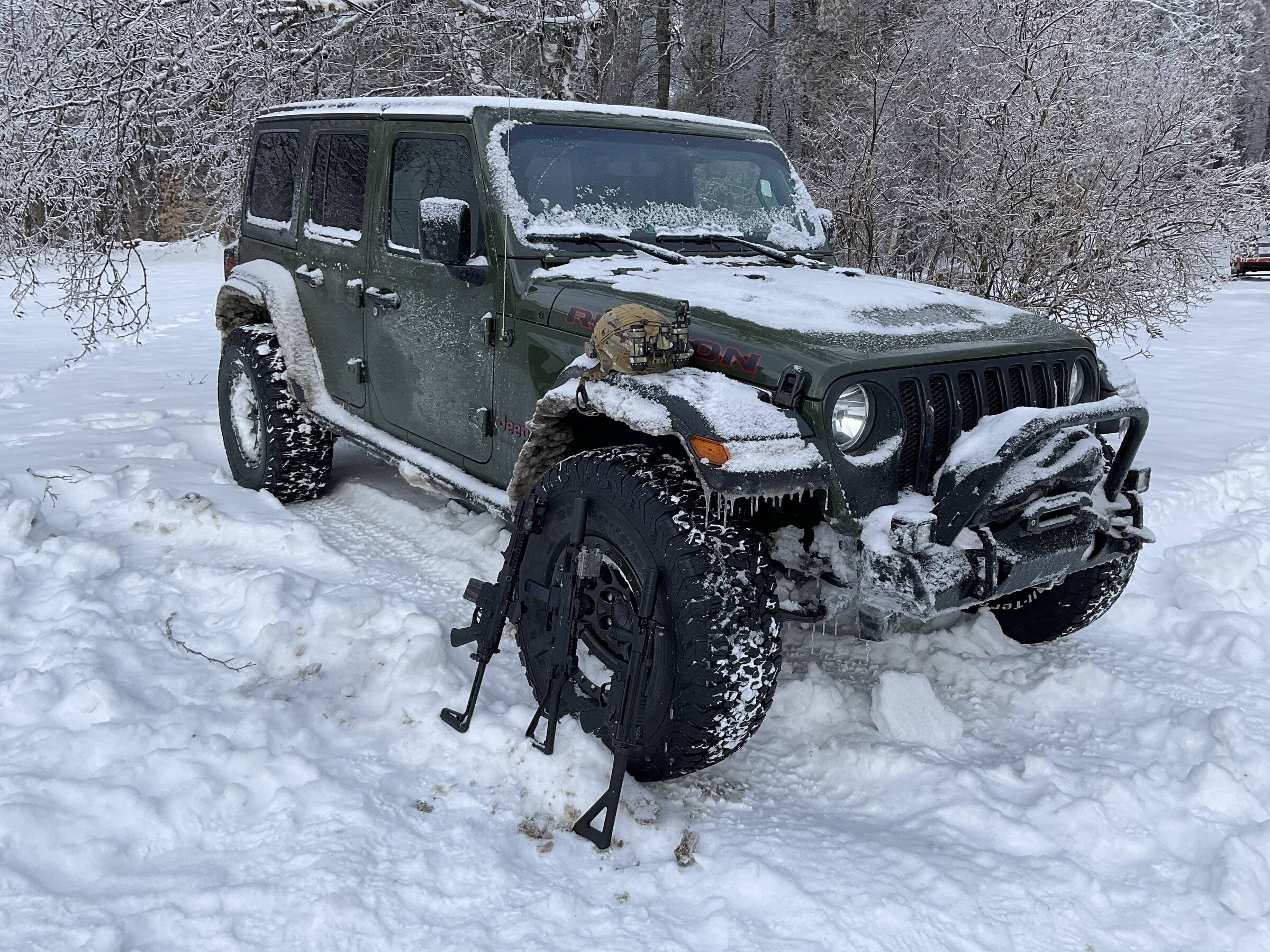Jeep Wrangler JL Jeeps in Snow 6A482E0F-84A5-405A-AC92-398A0284AF14
