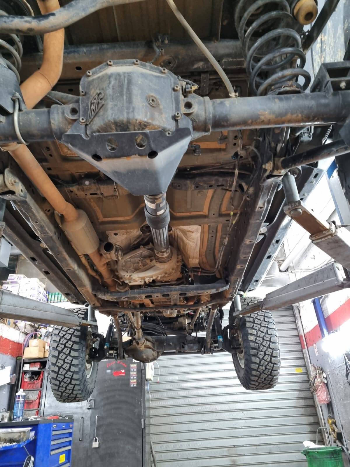 Jeep Wrangler JL Rear Fuel Tank installed 3