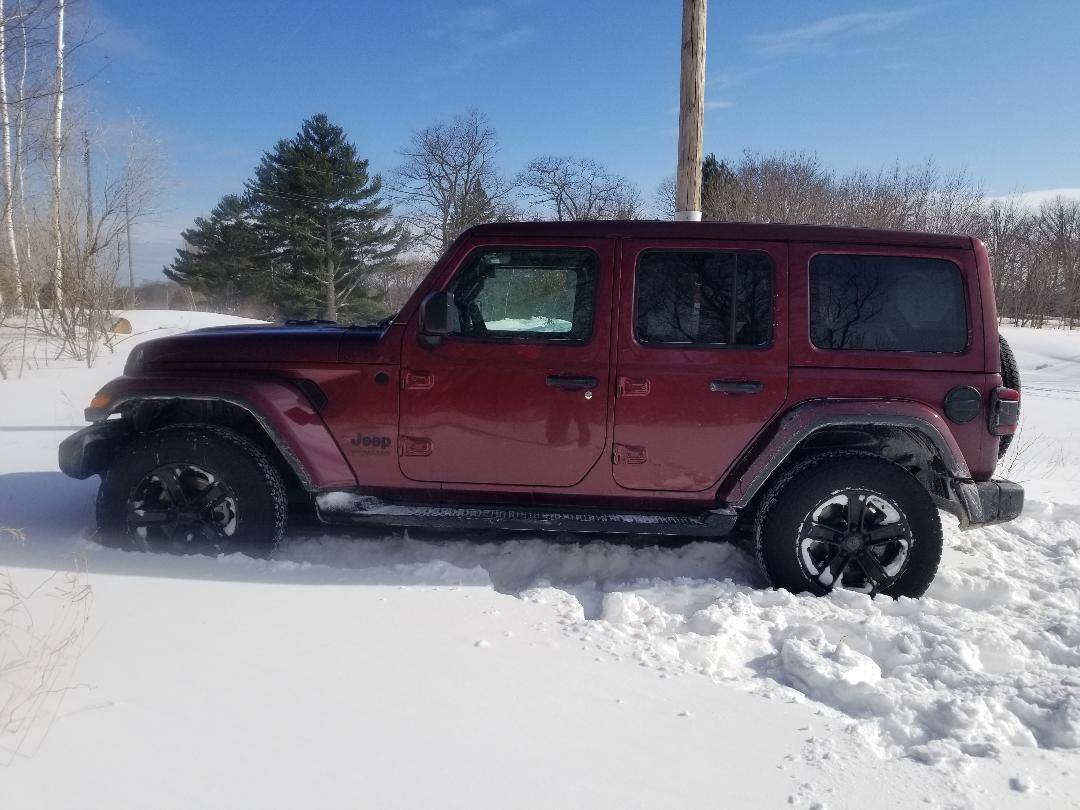 Jeep Wrangler JL Jeeps in Snow thumbnail