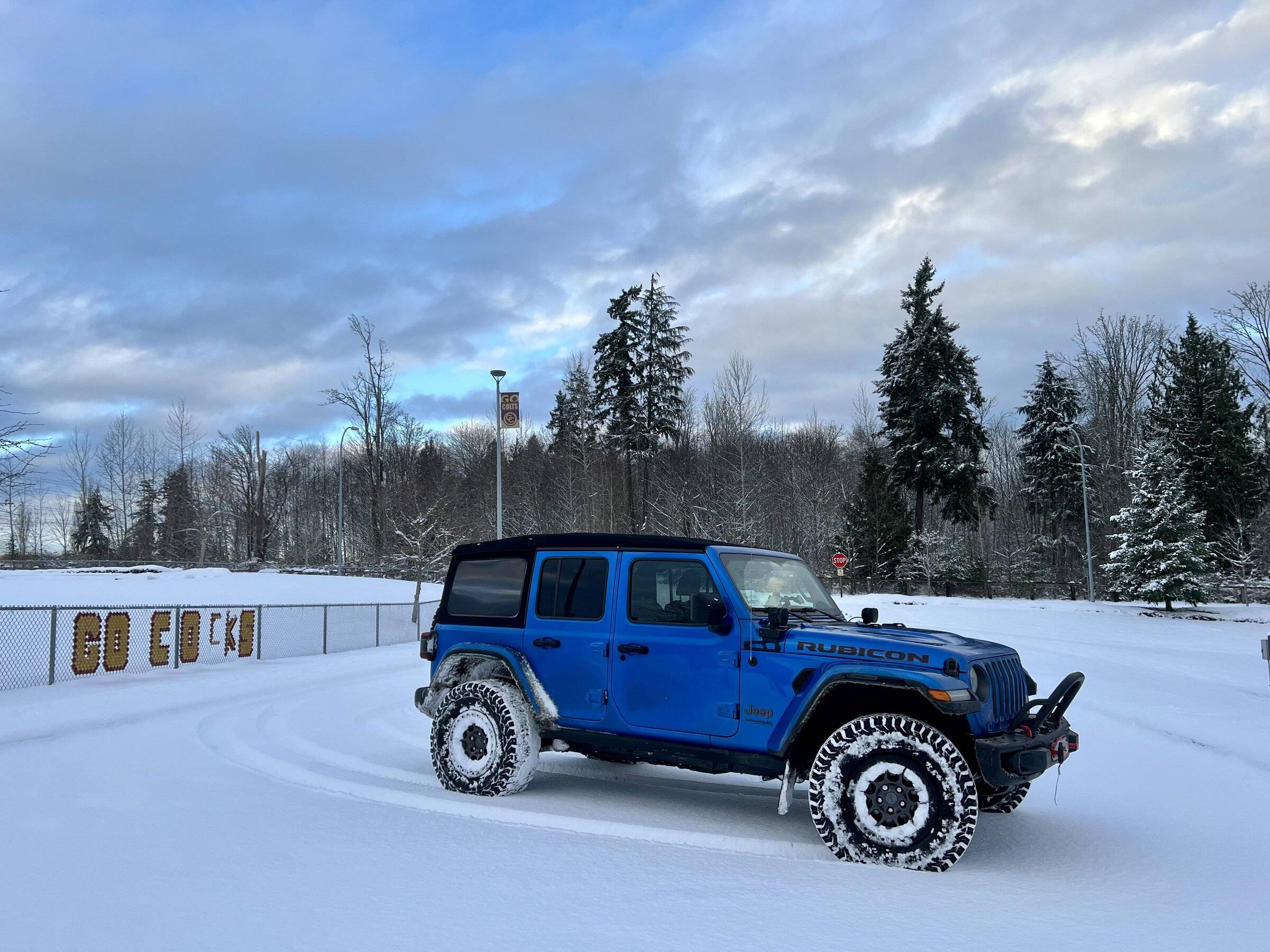 Jeep Wrangler JL Jeeps in Snow D379D48B-EE3E-4BDB-BC3C-A47FC20E1B27