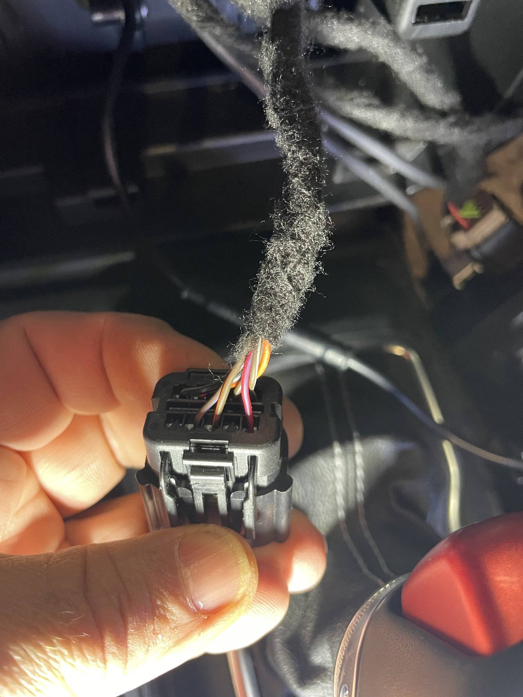 Jeep Wrangler JL What is this plug??? 60275FC7-54E7-4A72-A9C9-A9C88CD9BFE1