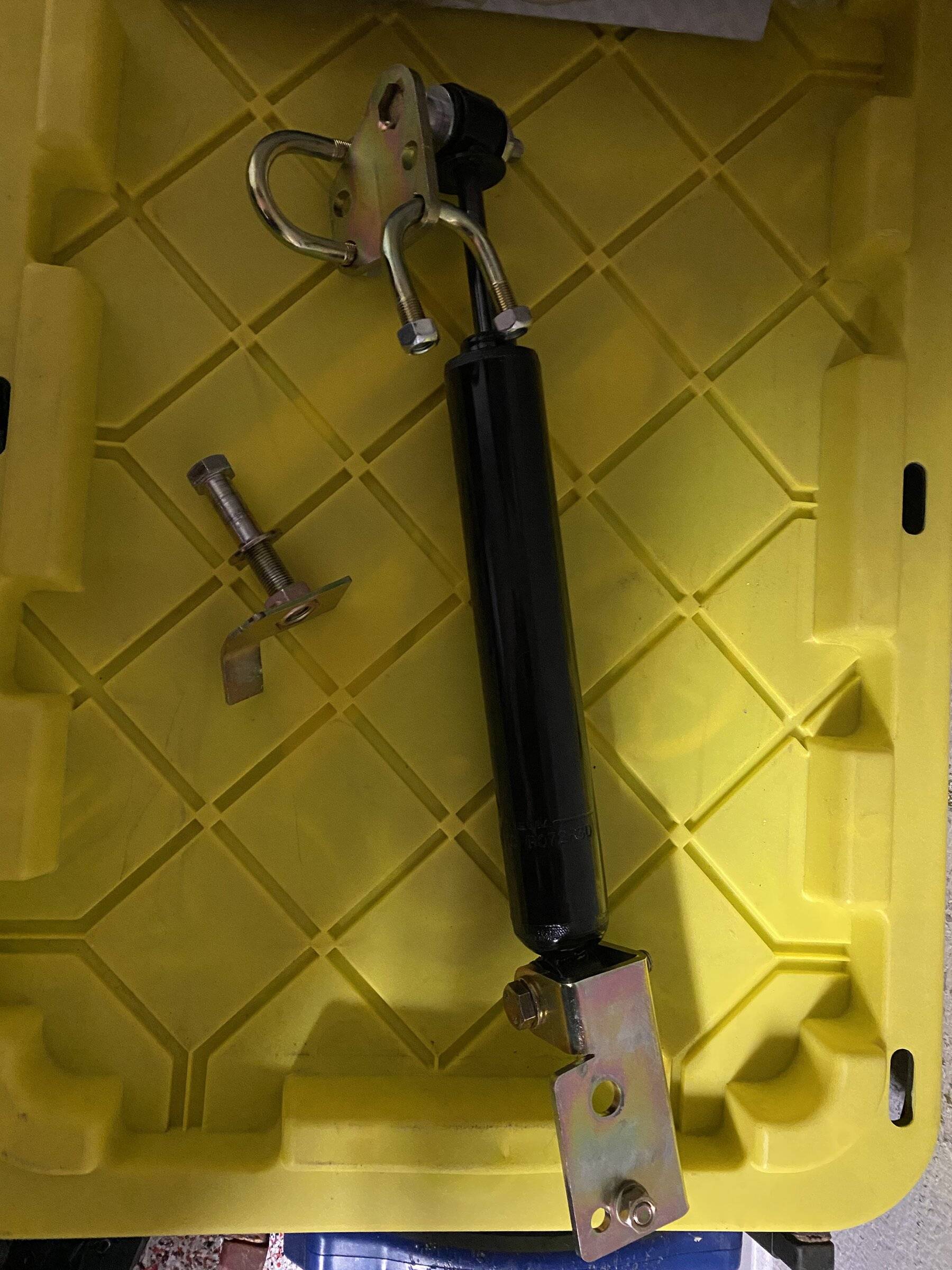 Jeep Wrangler JL Clayton Steering Stabilizer Relocation Bracket 953EF9D5-0098-4CD2-9A23-9A06E6DE4409