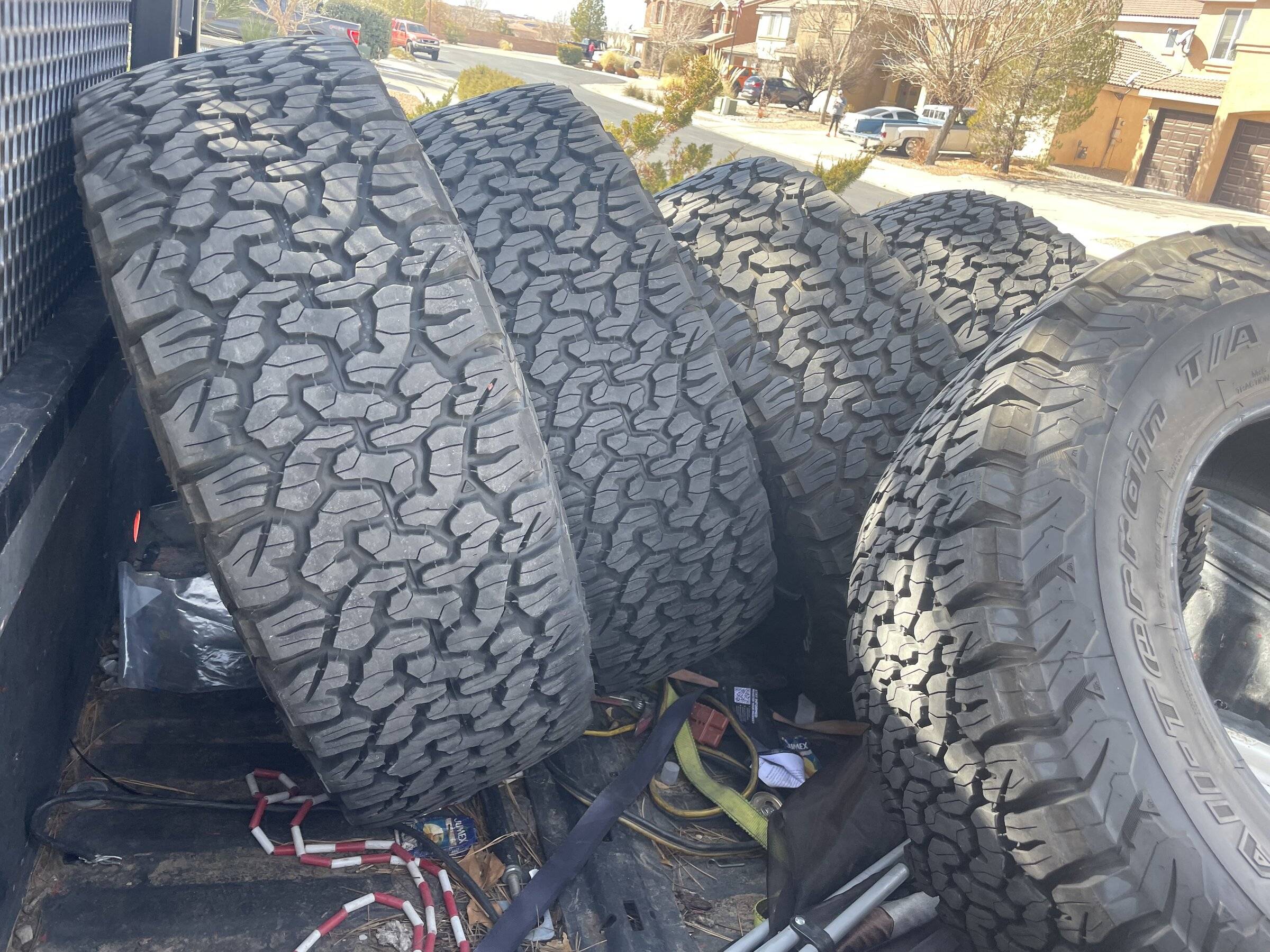 Jeep Wrangler JL 5 BFG KO2 35x12.5 R18 LT Load E 6C502F4F-328F-41A1-AD81-C091D7E9F535