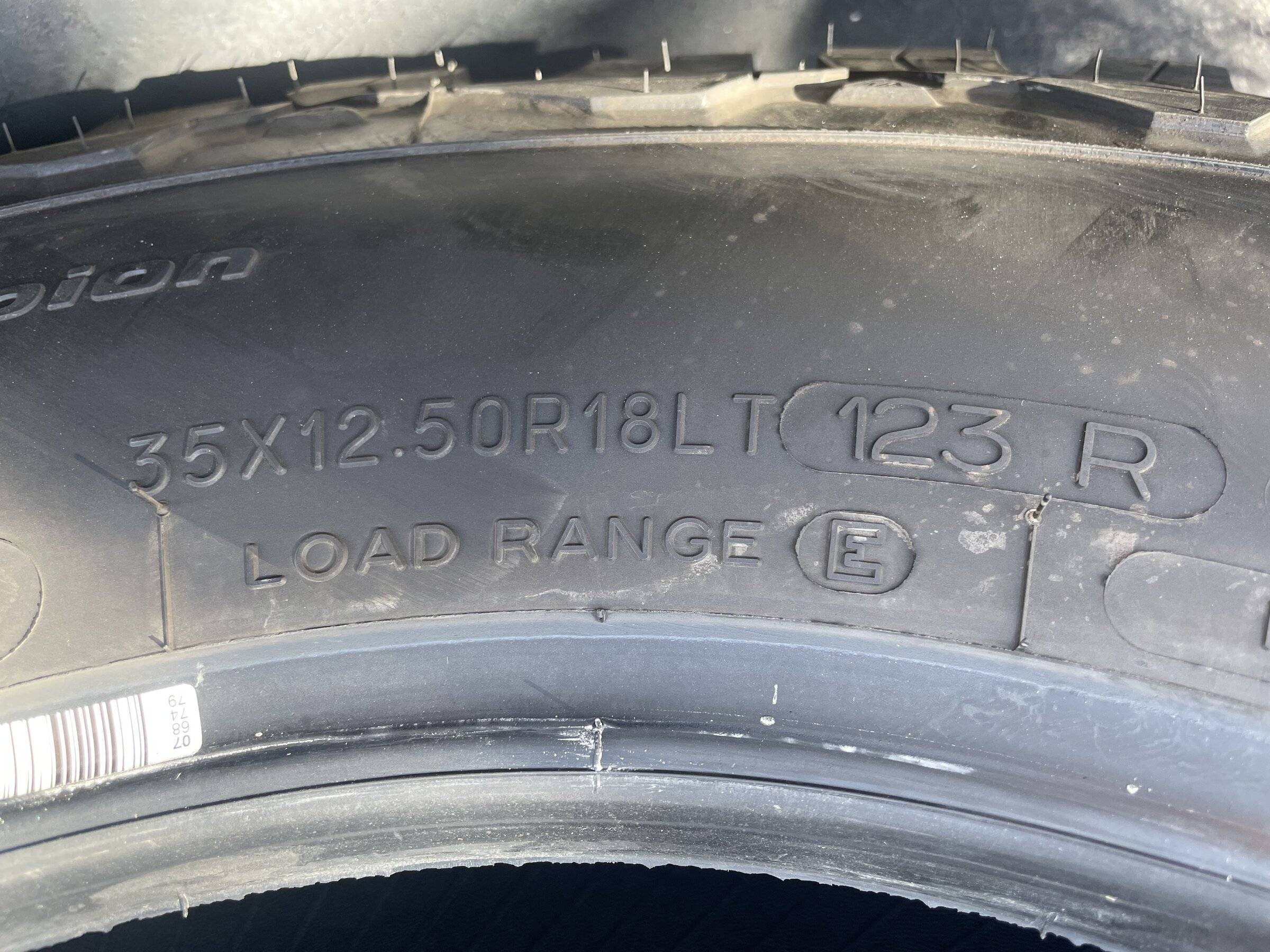 Jeep Wrangler JL 5 BFG KO2 35x12.5 R18 LT Load E 201428B9-0BA9-42B9-A397-E220519448B0