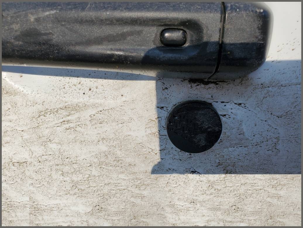 Jeep Wrangler JL ? Threedom Custom Design Key Lock Caps? keyholecapdirty
