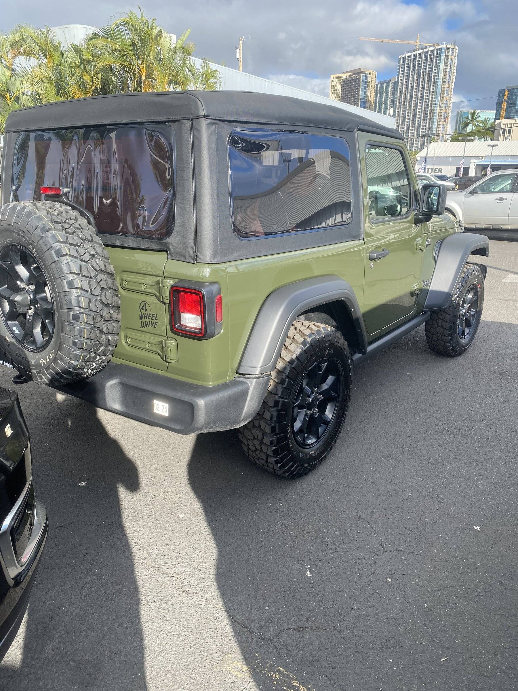 Jeep Wrangler JL Guide: Wrangler Order, Build, Tracking and Delivery Process D5E6D961-5434-437F-8335-19C9C7FB8E21