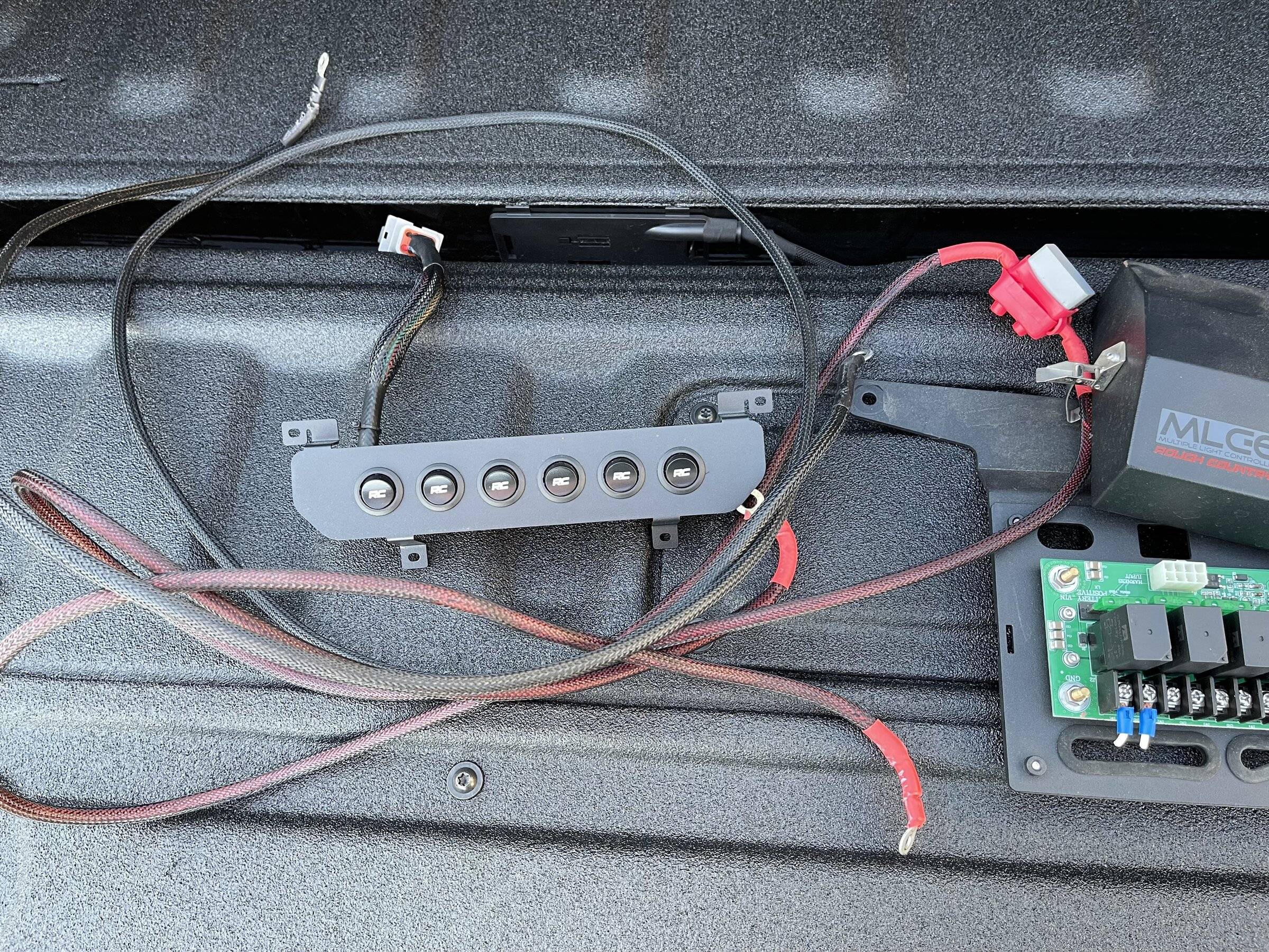 Jeep Wrangler JL RC MLC-6 Switch Kit EC03D1A0-A192-49A2-9DD5-CB6A63F57F7E