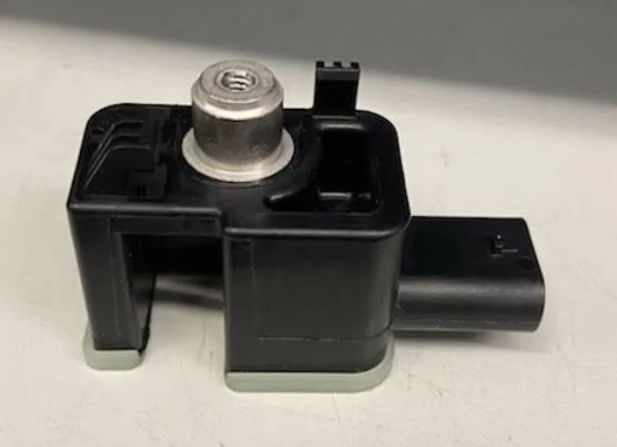 Jeep Wrangler JL Locker Position Sensor Potting - DANA 44 EB004109-5383-4E4A-AD7E-7C26315552EE