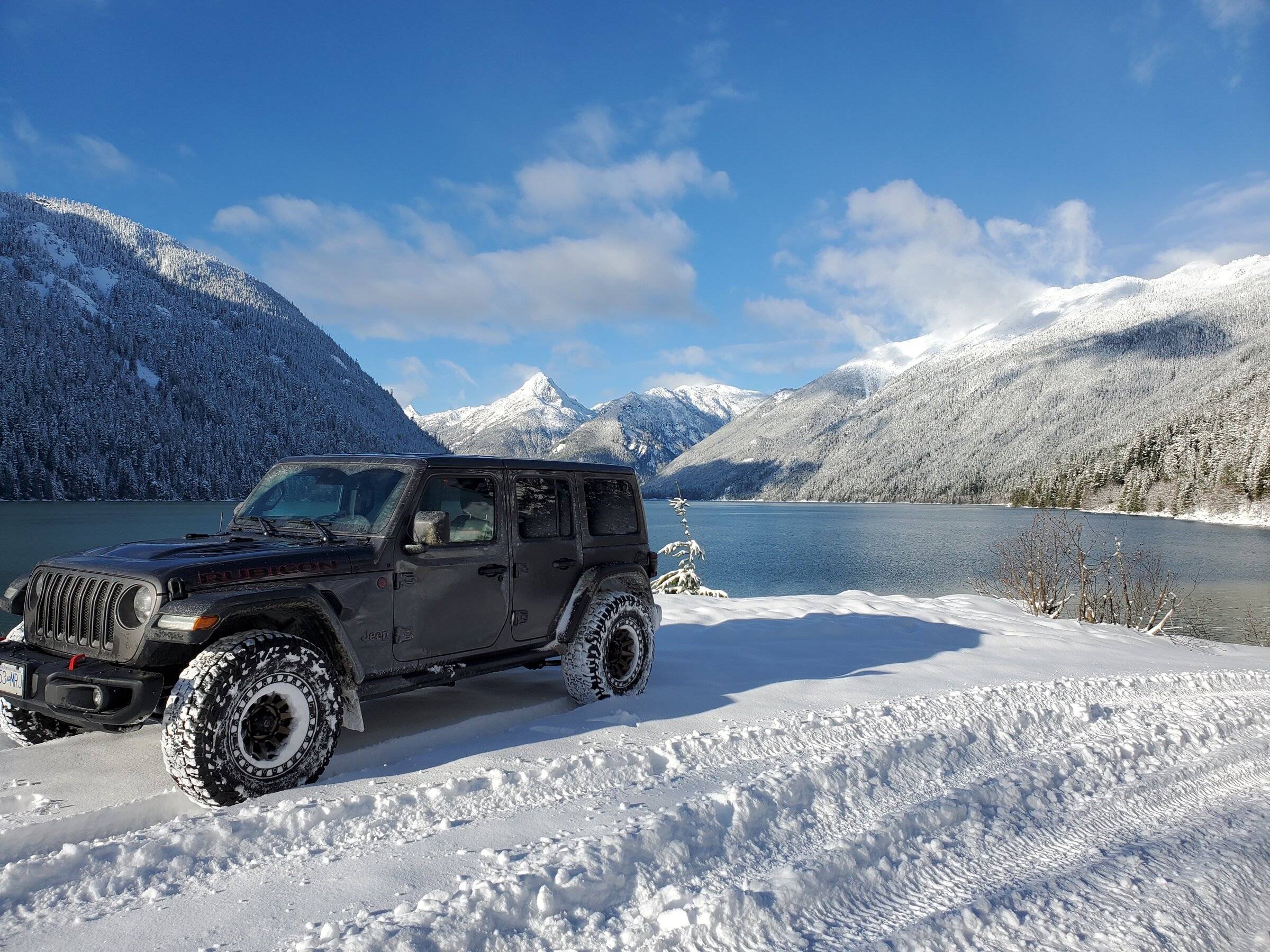 Jeep Wrangler JL Jeeps in Snow 20211230_125911