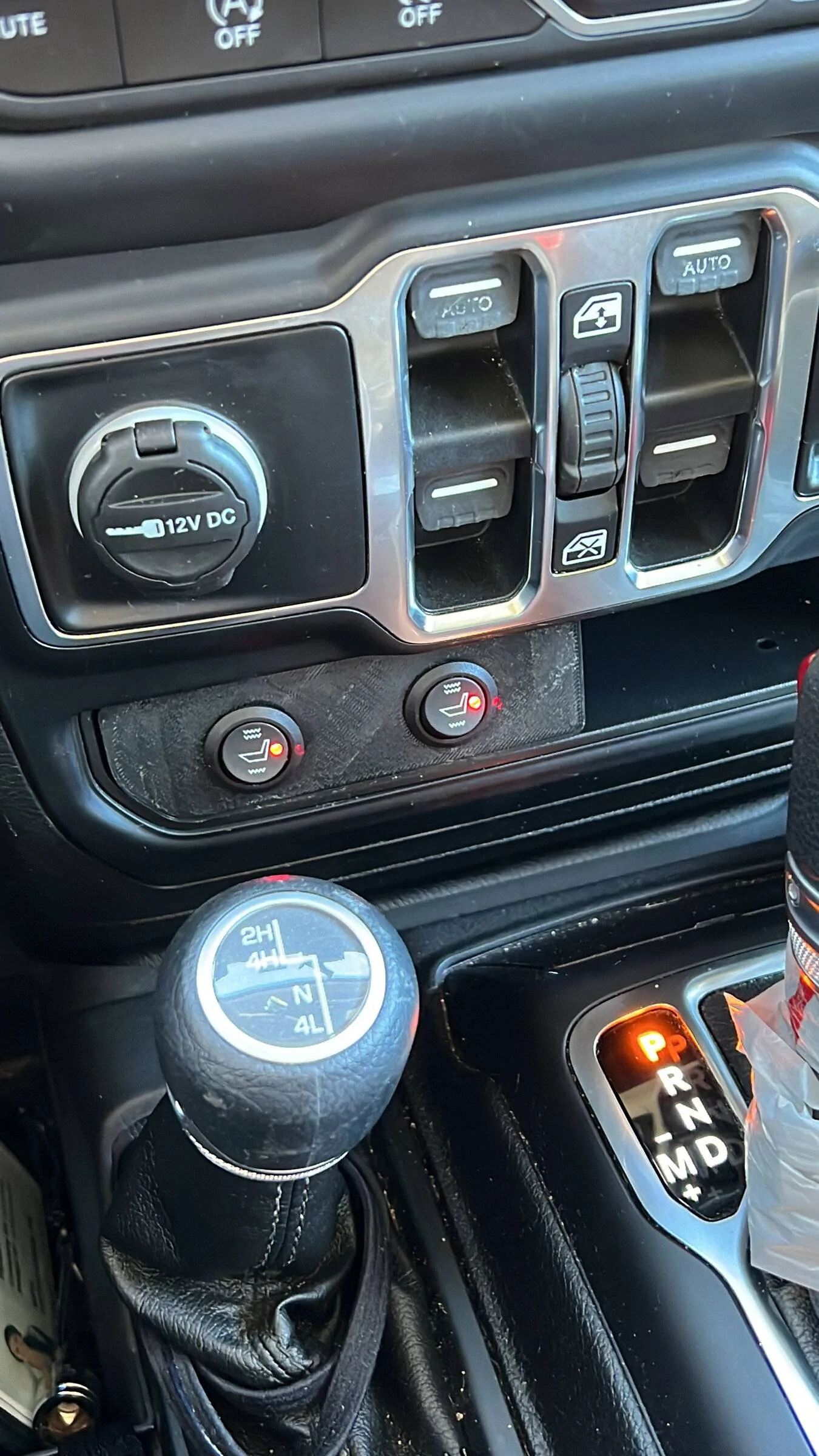 Jeep Wrangler JL JLU HEATED SEATS MODULE?!?! 625409F7-65F3-4521-97BE-1A2305D4FB74