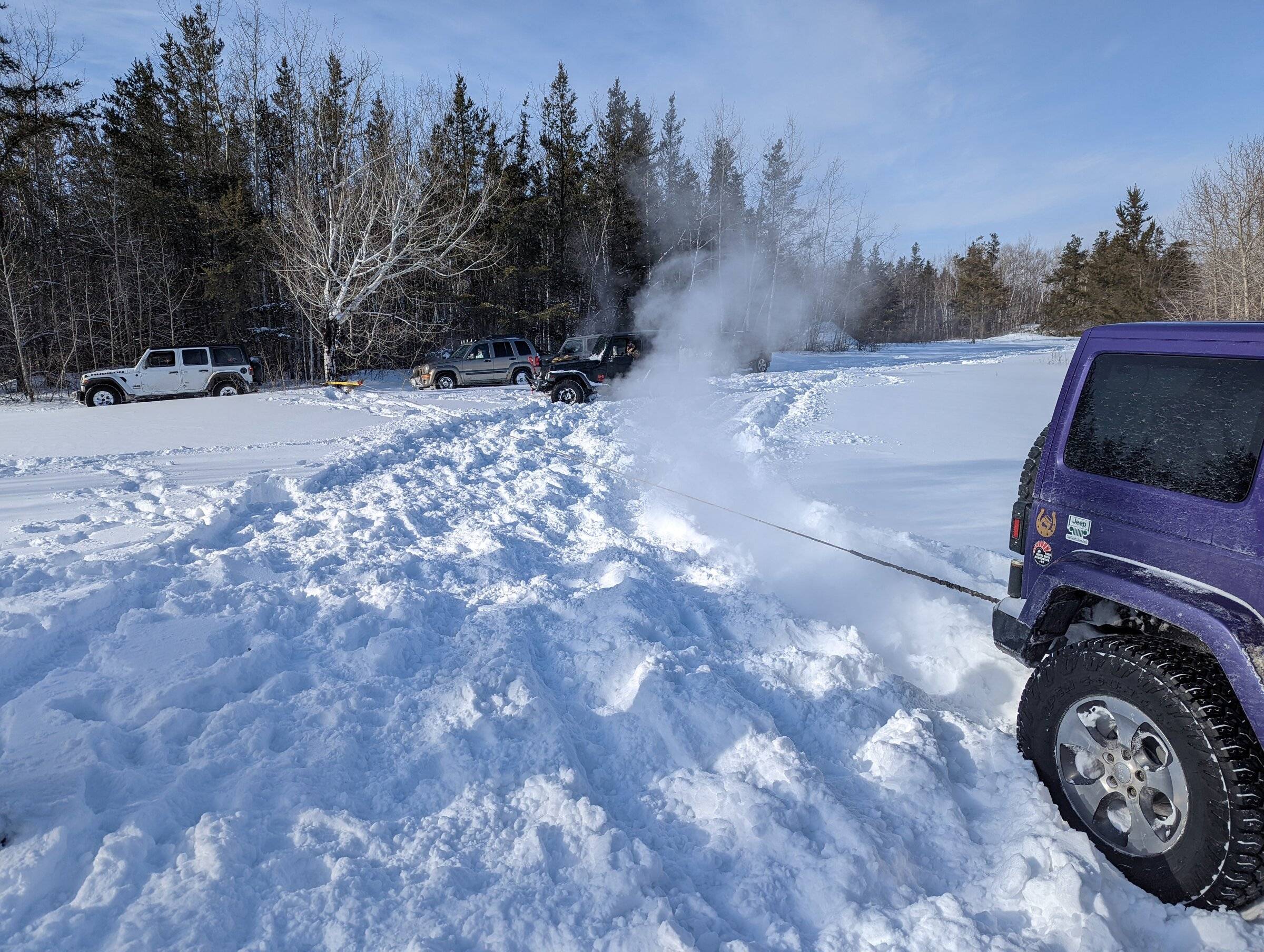 Jeep Wrangler JL Jeeps in Snow PXL_20220212_200816981