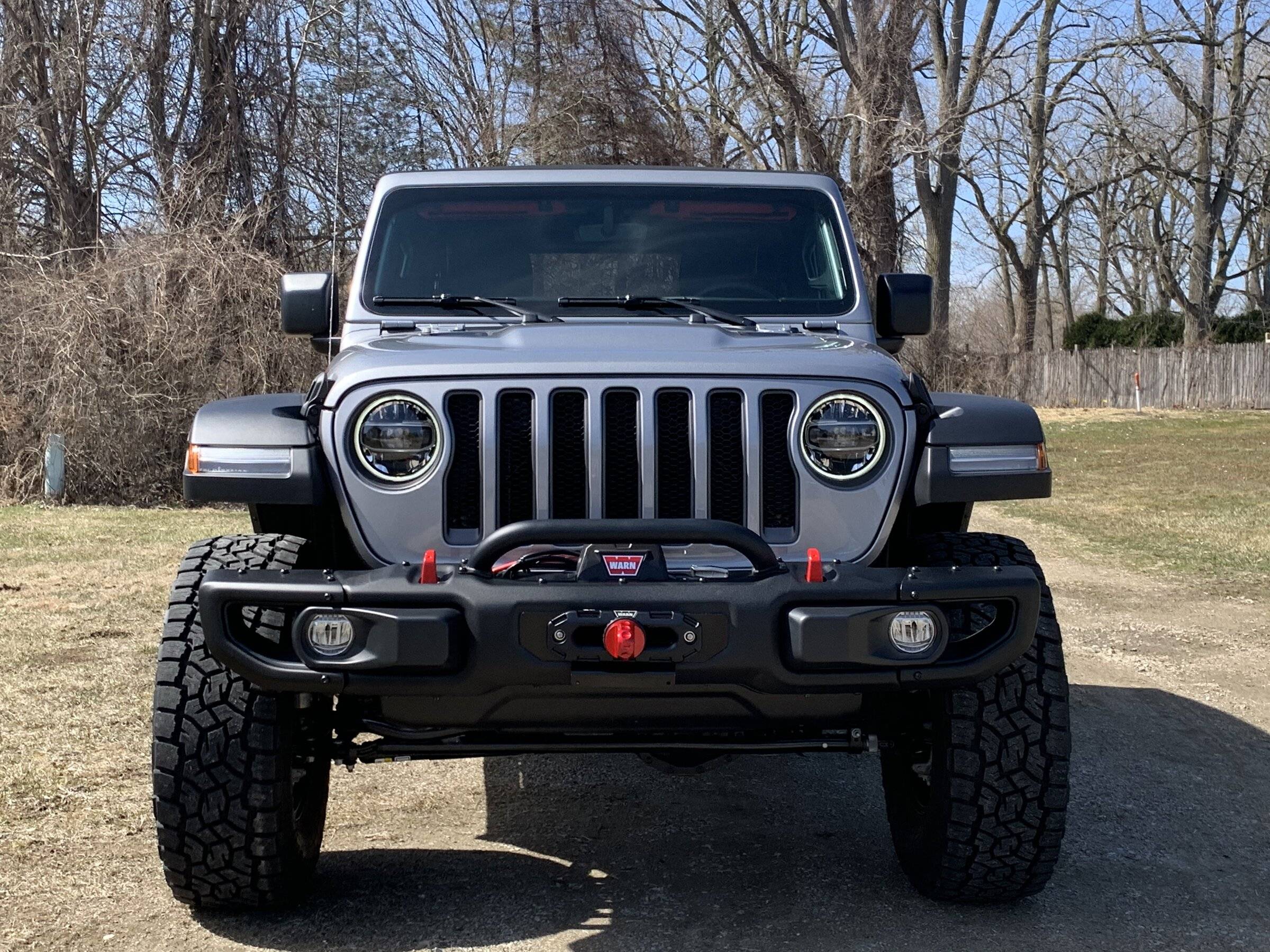 Jeep Wrangler JL Show your grille A51BAE83-8511-4F7B-8416-0B7B1404C2DA