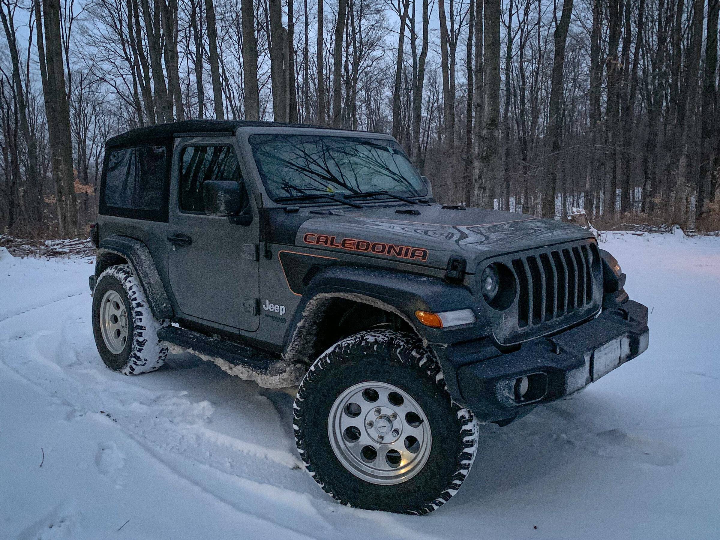 Jeep Wrangler JL Converting back and forth between a soft top and hard top 36C559E1-65C5-49AB-814F-71A9BA00D9B7